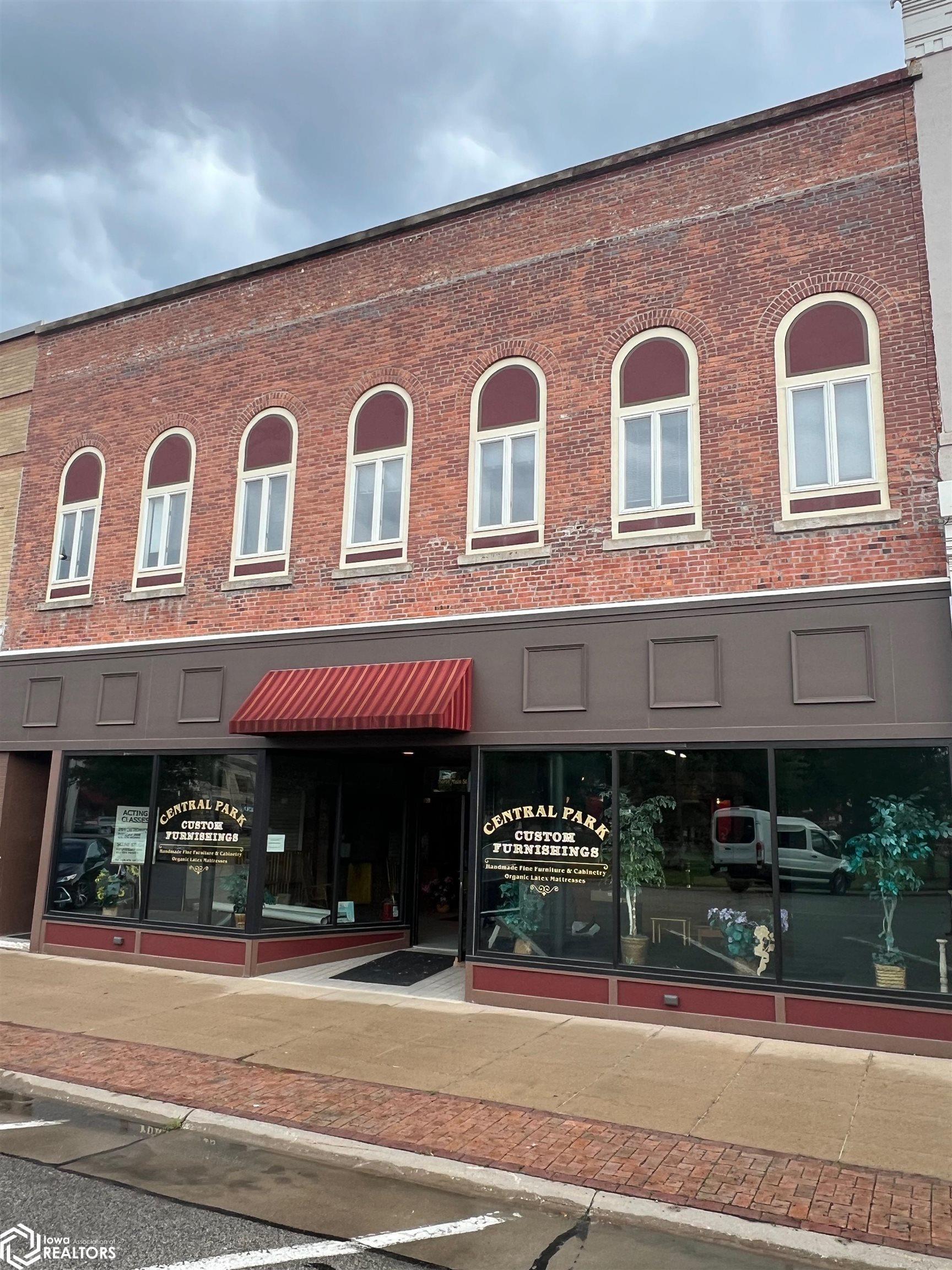 54-56 N Main Street, Fairfield, IA 52556 photo 1 of 48