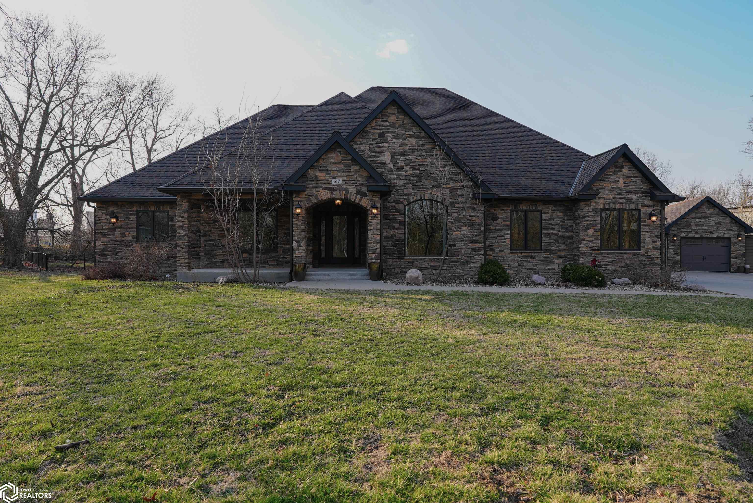 617 B Avenue E, Albia, IA 52531 photo 1 of 50