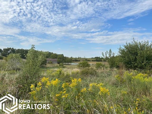 2315 Lake Trail, Fairfield, IA 52556 photo 1 of 10