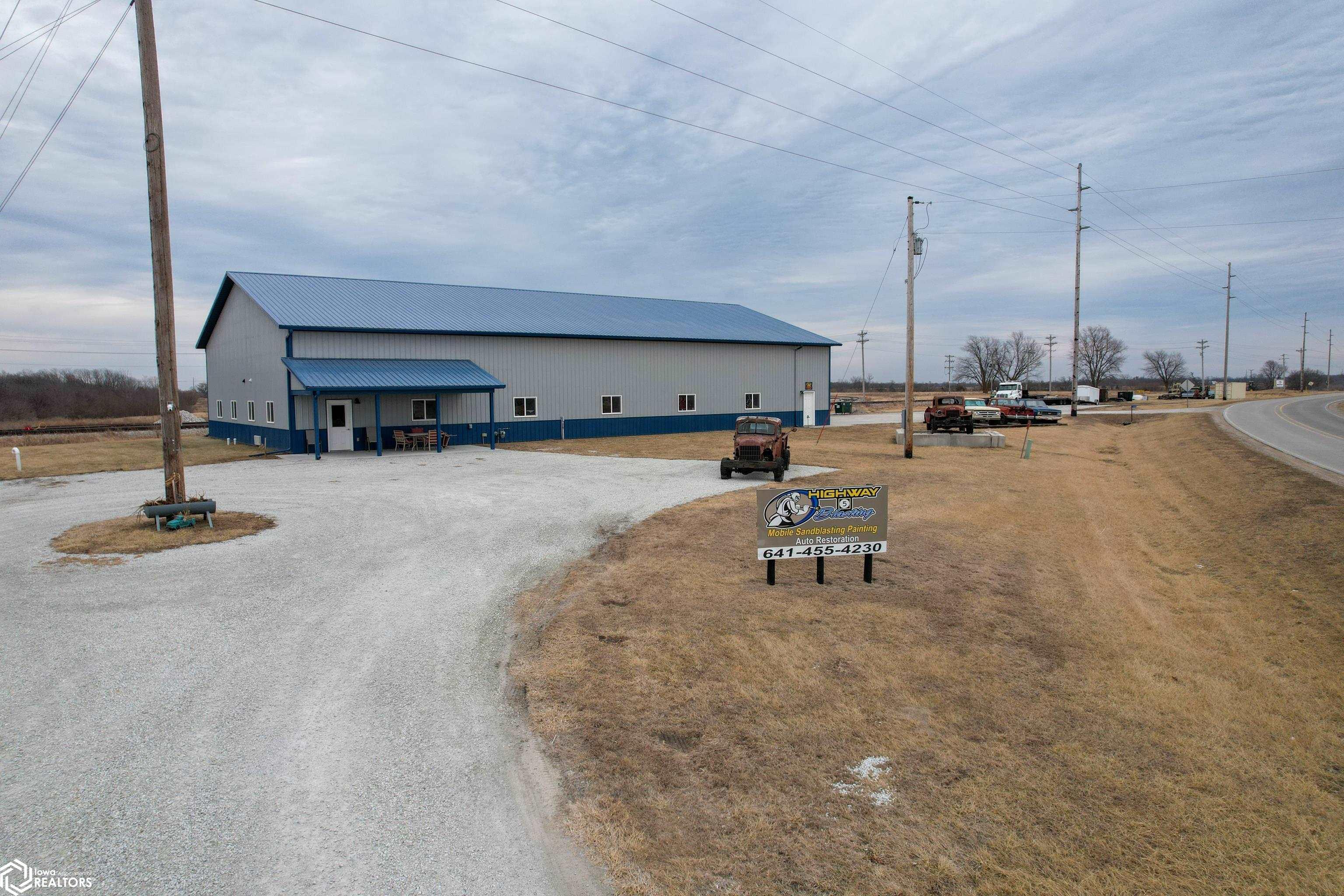 2062 653rd Avenue, Albia, IA 52531 photo 1 of 48
