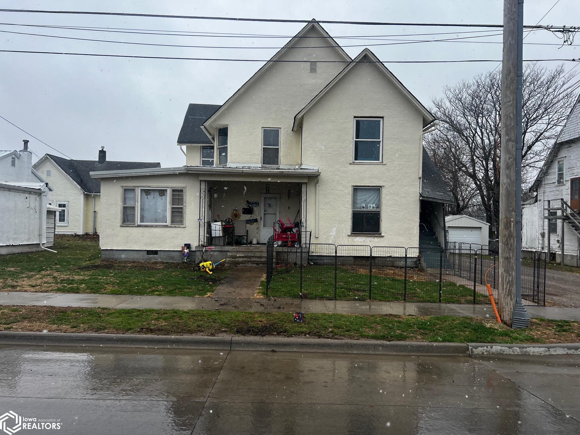 404 N 10TH Street, Centerville, IA 52544 photo 1 of 2