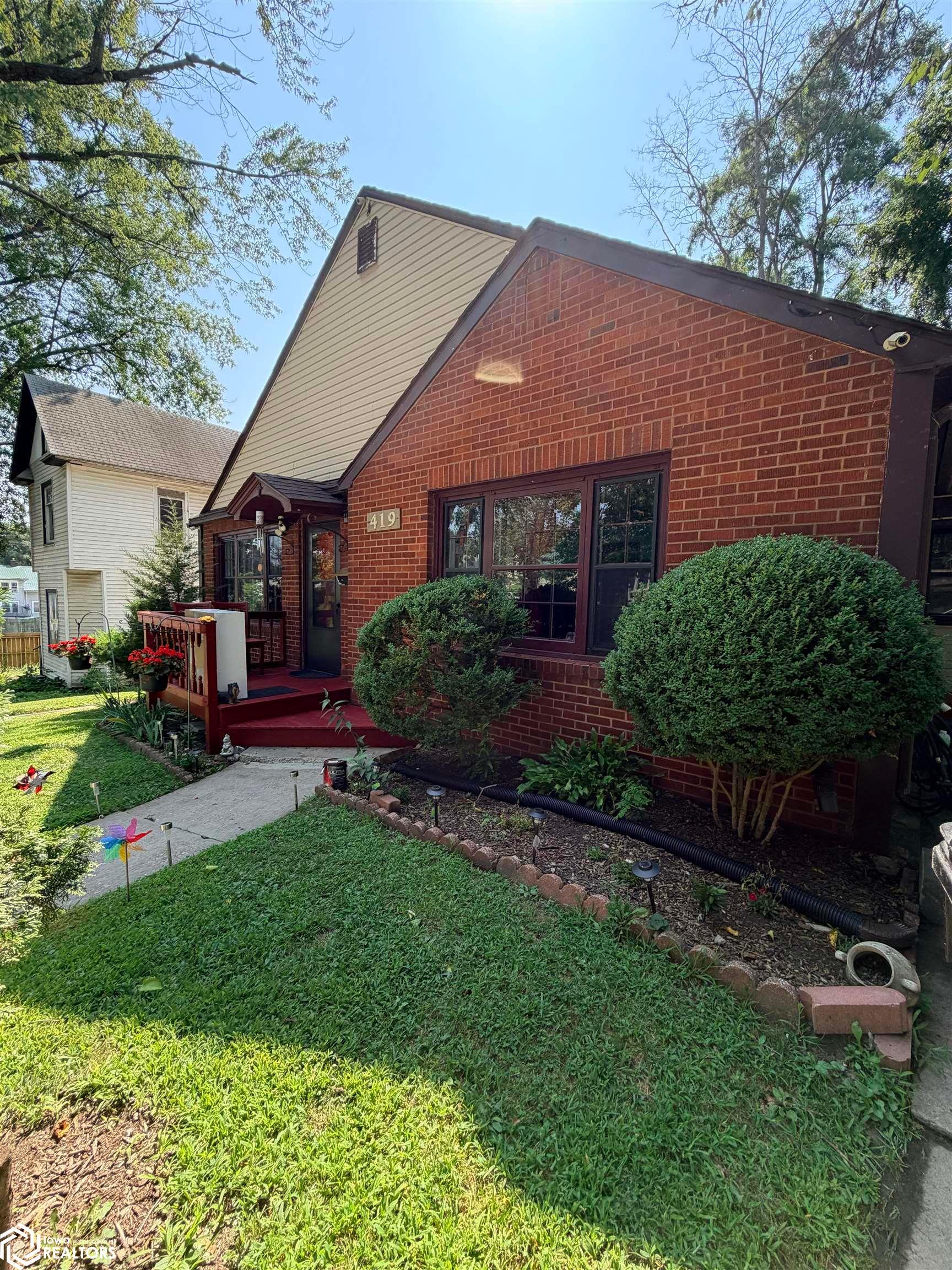 419 N Birch Street, Ottumwa, IA 52501 photo 1 of 30