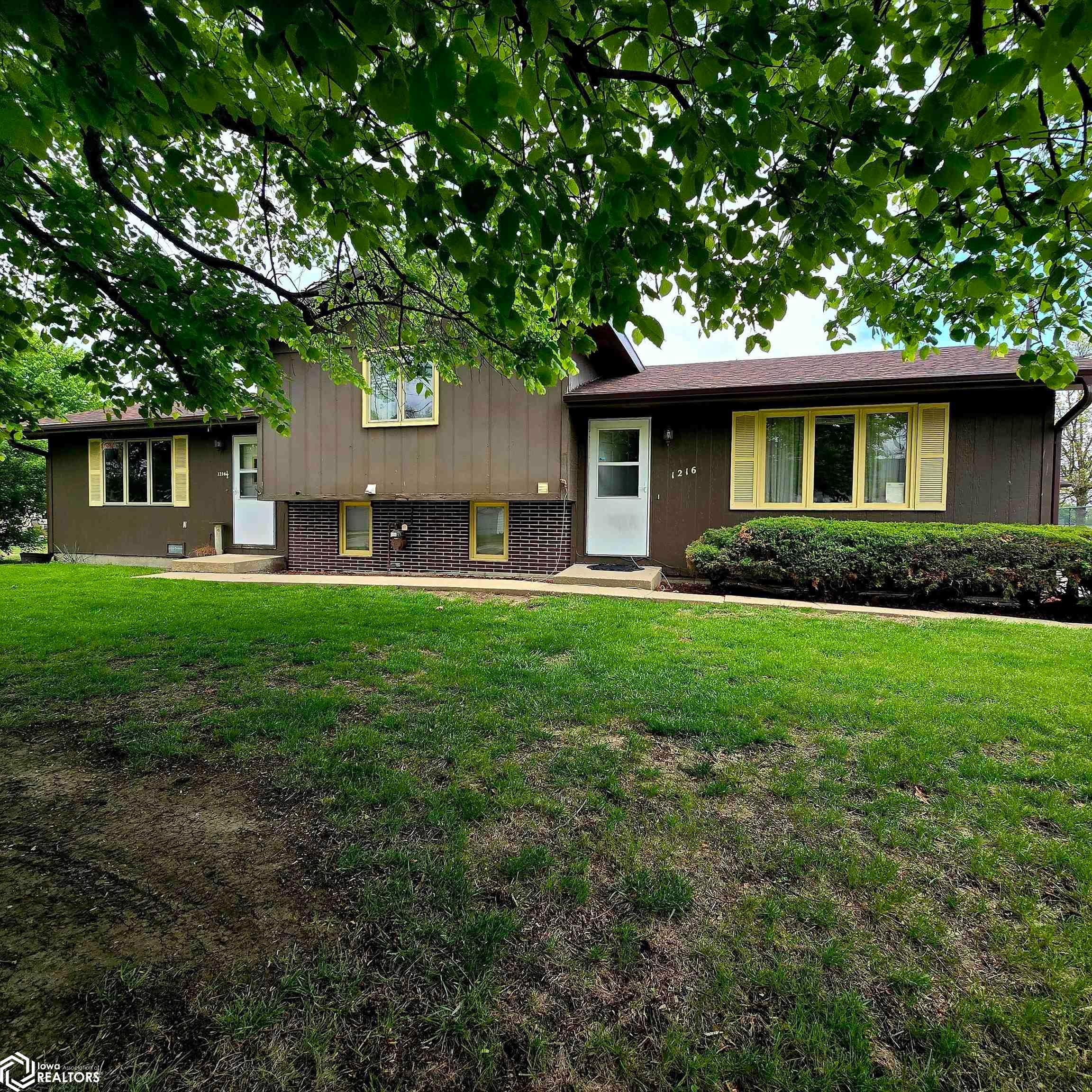 1216 N Green Street, Oskaloosa, IA 52577 photo 1 of 23