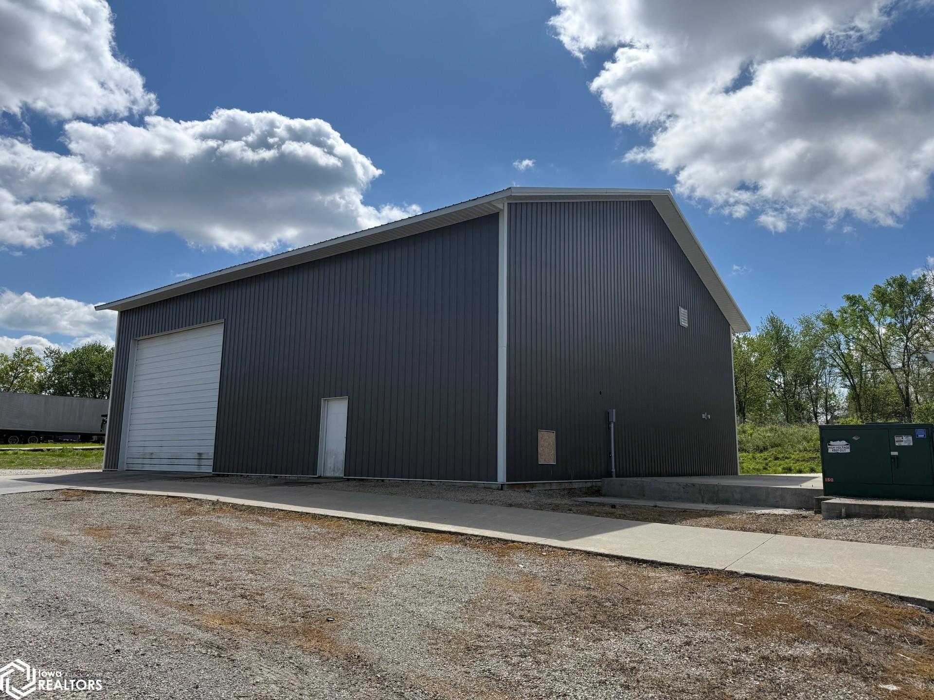 000 Mill Street, Bloomfield, IA 52537 photo 1 of 11