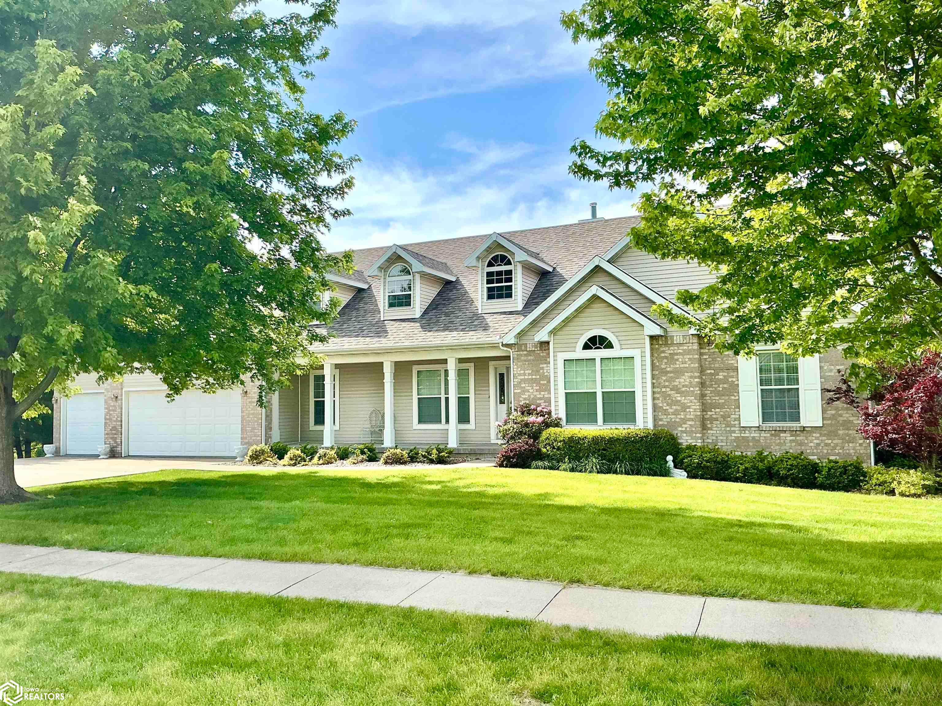 19995 Bella Vista Circle, Centerville, IA 52544 photo 1 of 72