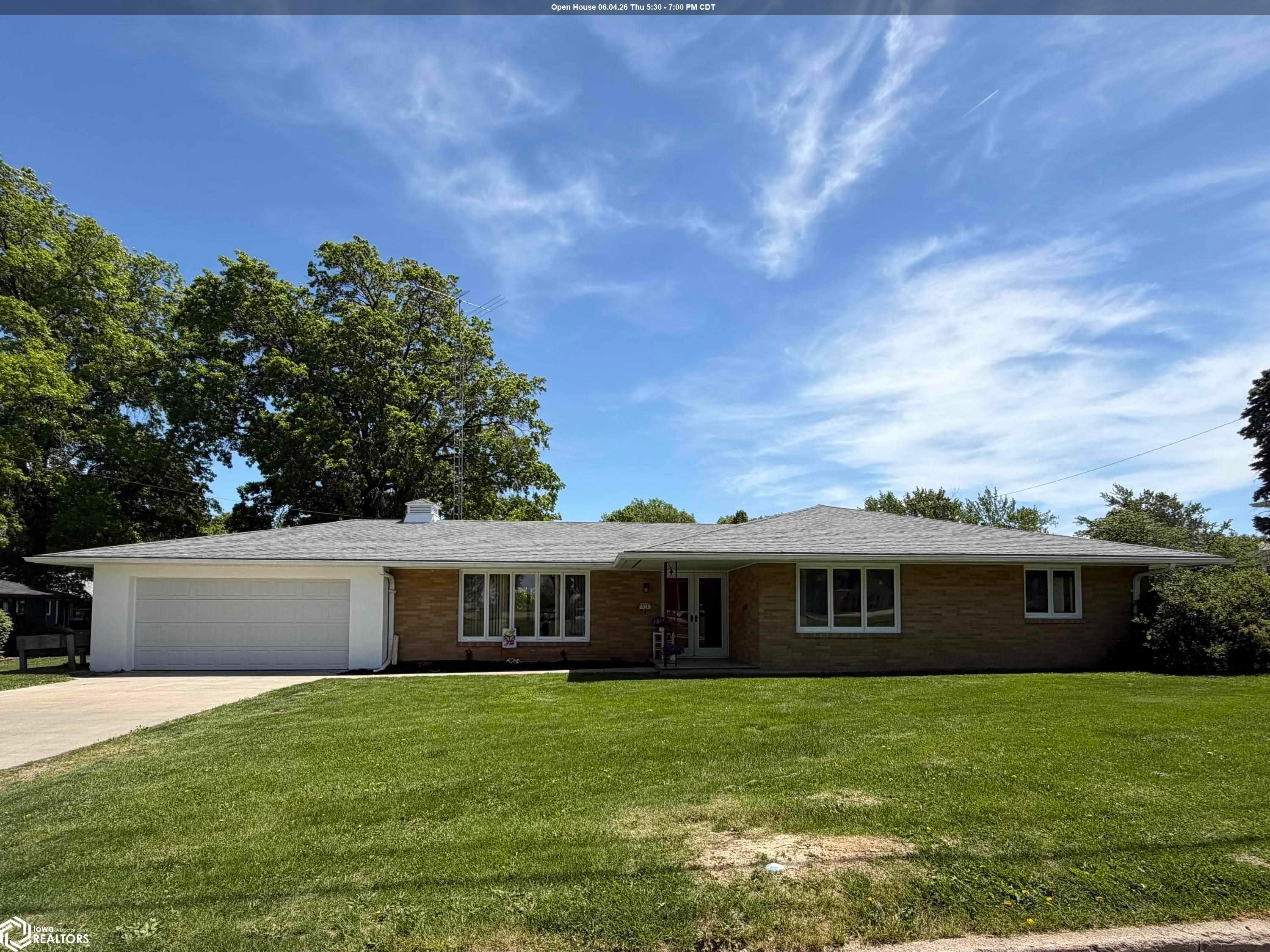 515 S 12Th Street, Centerville, IA 52544 photo 1 of 25