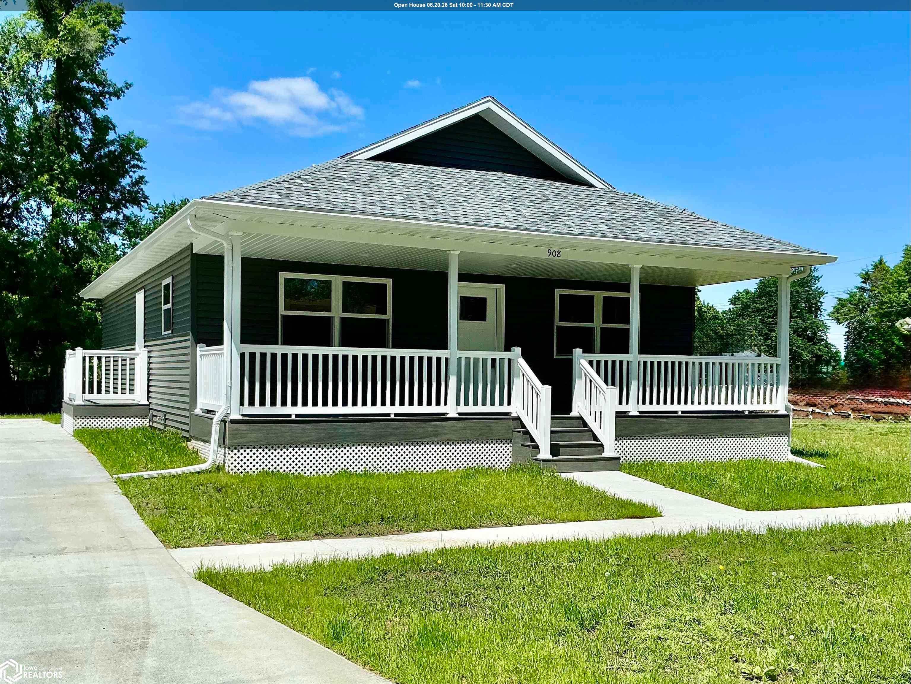 908 S 16th, Centerville, IA 52544 photo 1 of 29