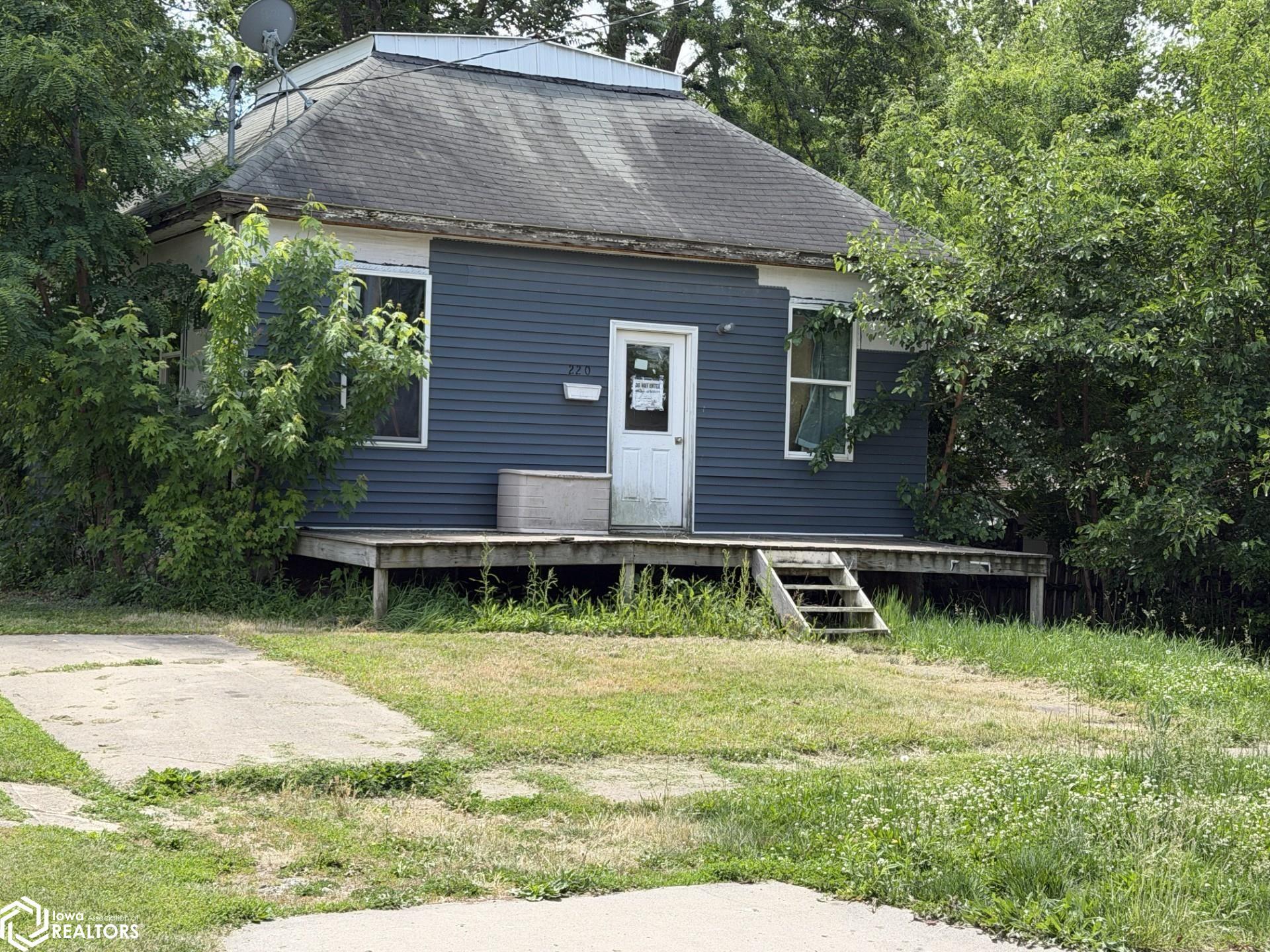 220 E Franklin, Centerville, IA 52544 photo 1 of 7