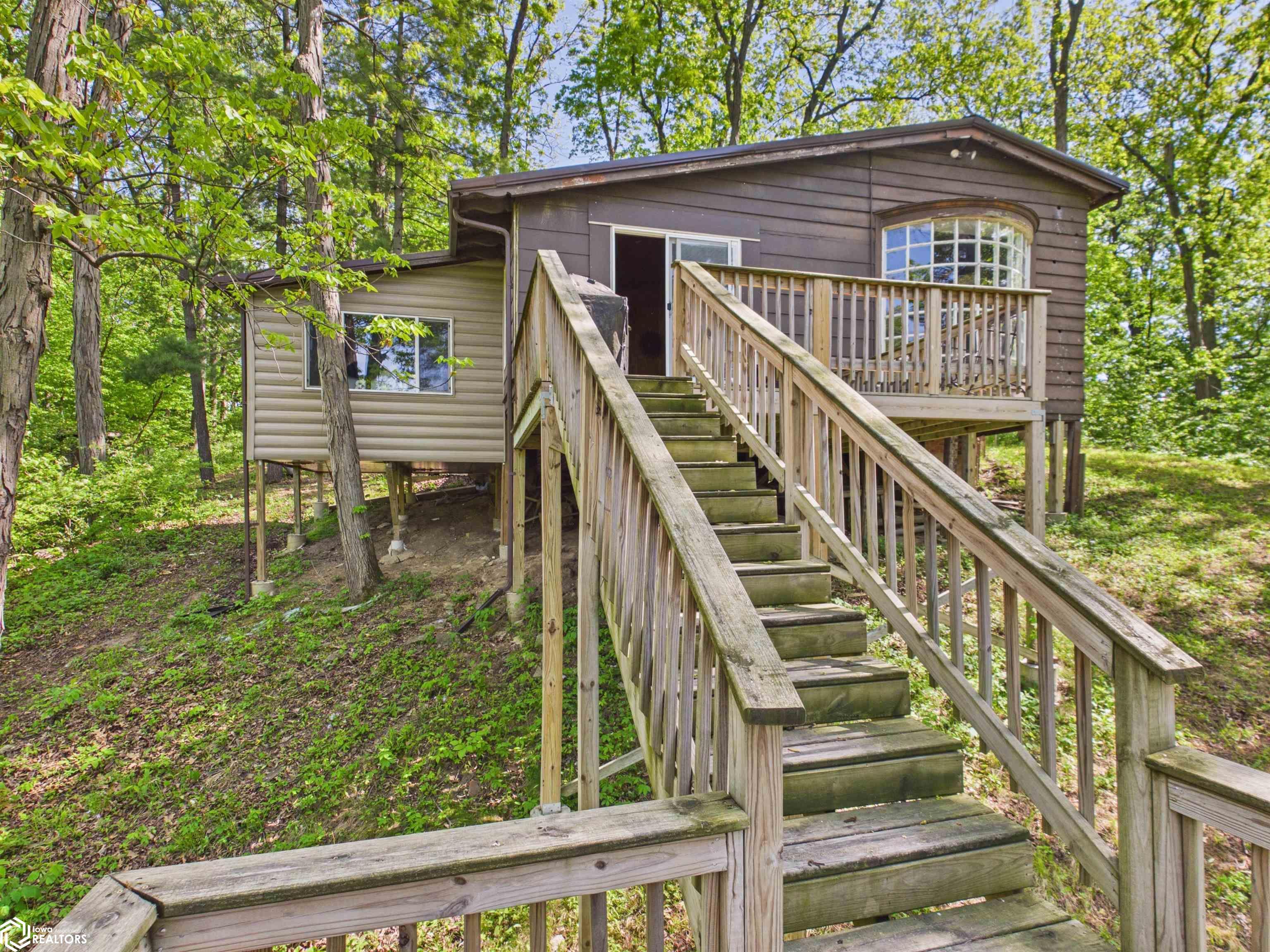 9710 100Th Avenue Unit 6, Ottumwa, IA 52501 photo 1 of 18