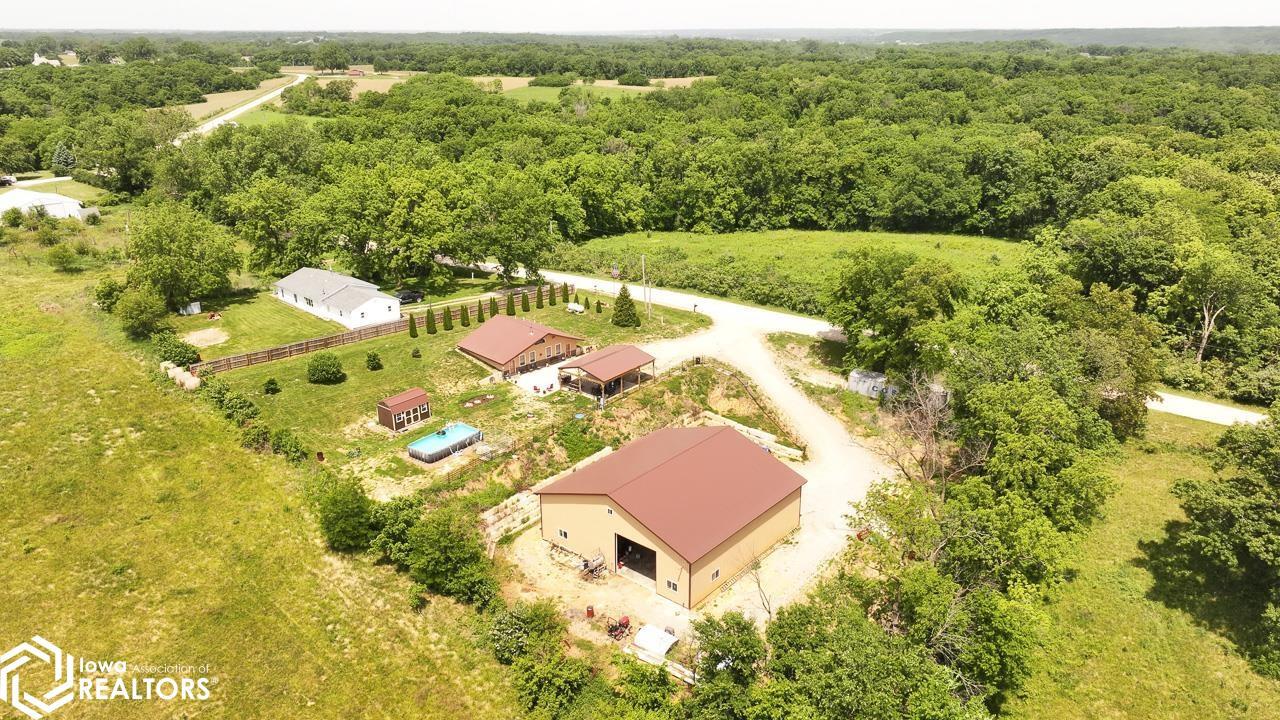 9058 28Th Street, Ottumwa, IA 52501 photo 1 of 65