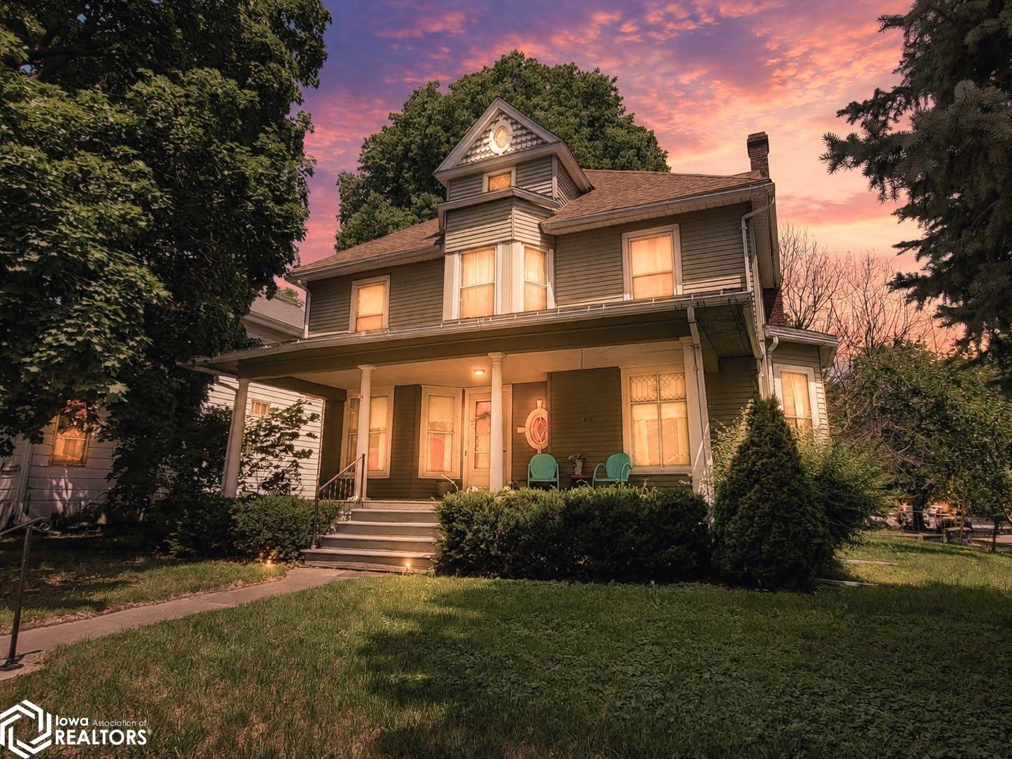 815 A Avenue E, Oskaloosa, IA 52577 photo 1 of 35