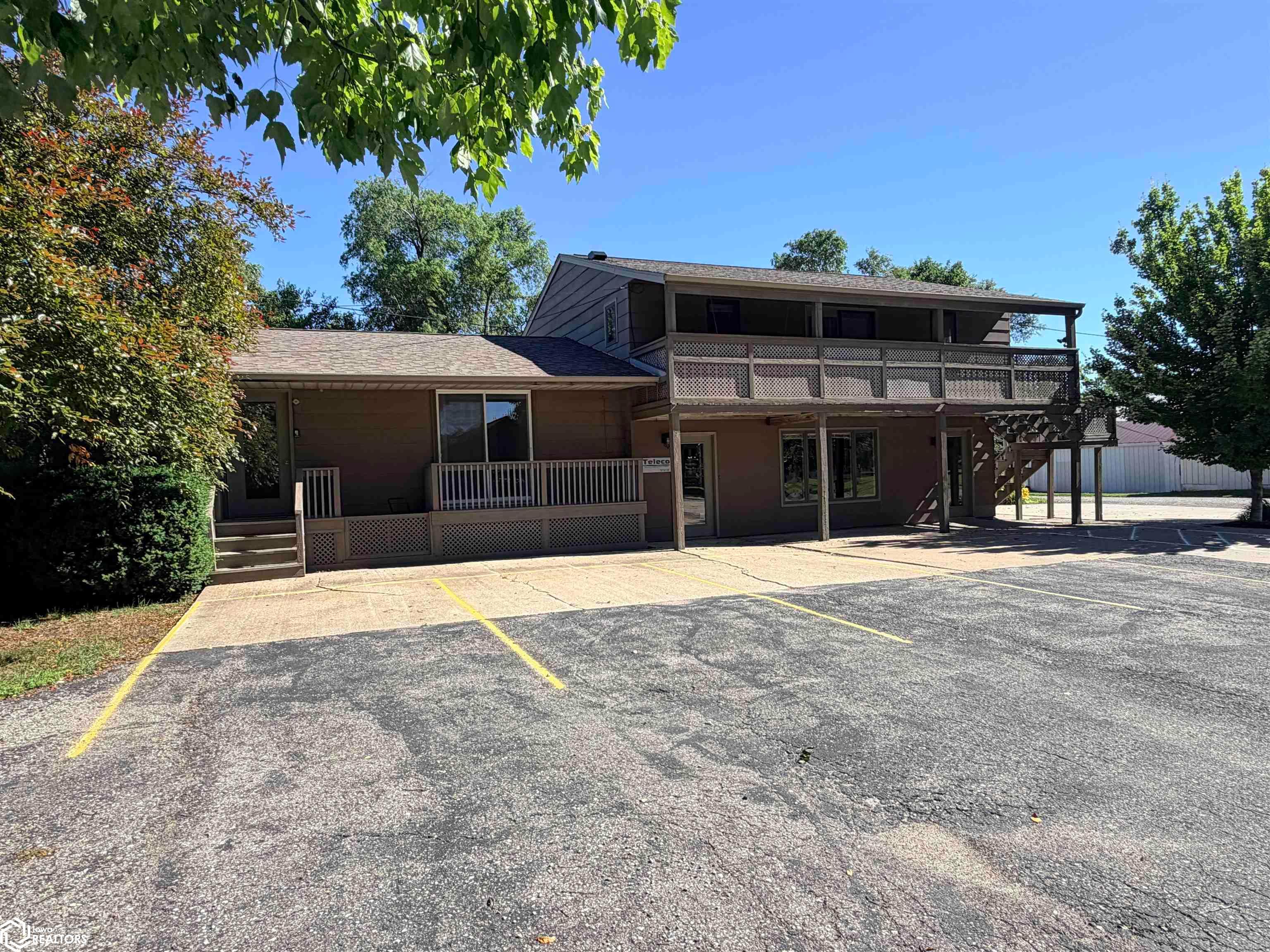 101 N 16Th Street, Fairfield, IA 52556 photo 1 of 47