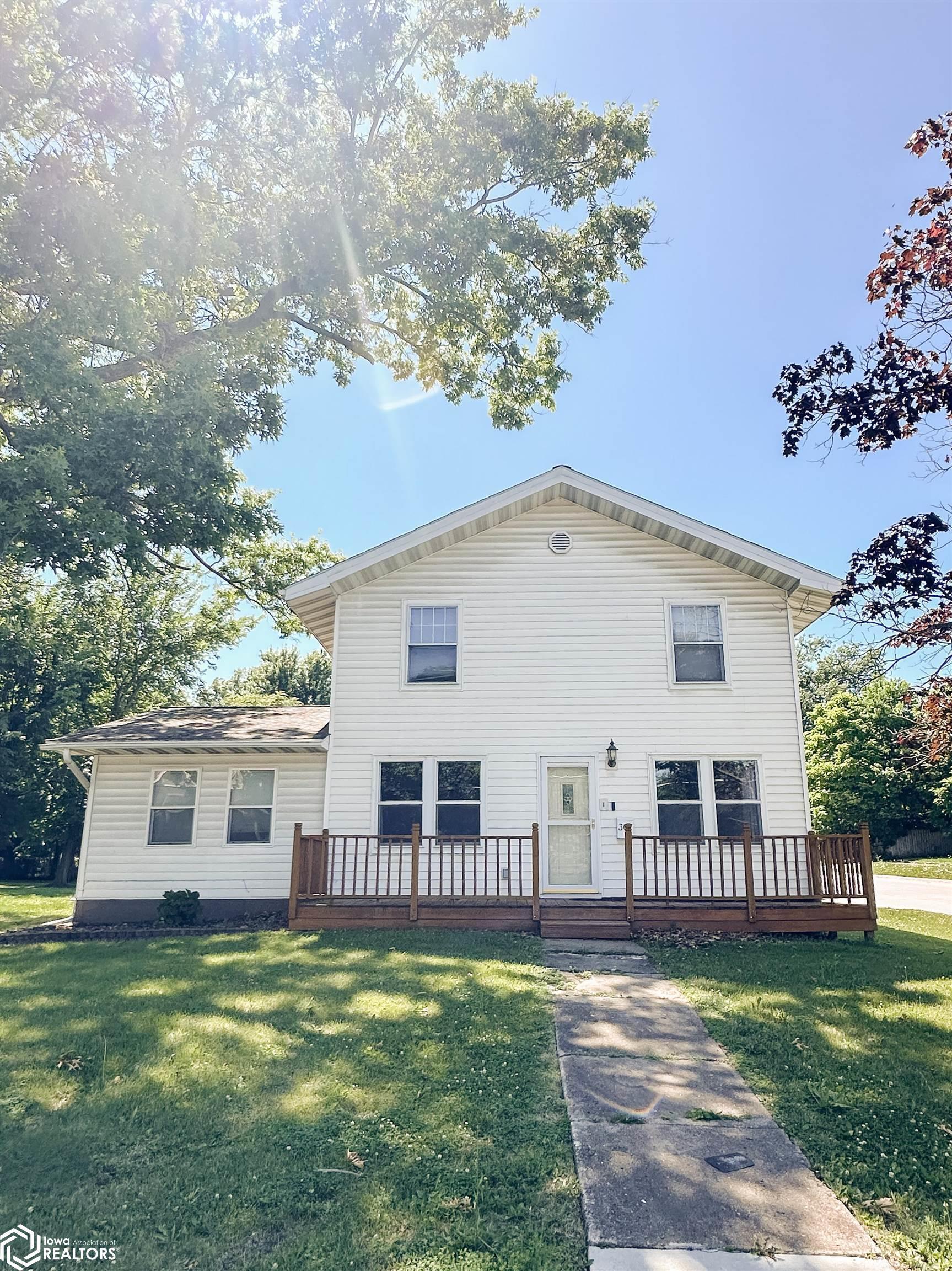 307 N Washington Street, Bloomfield, IA 52537 photo 1 of 38