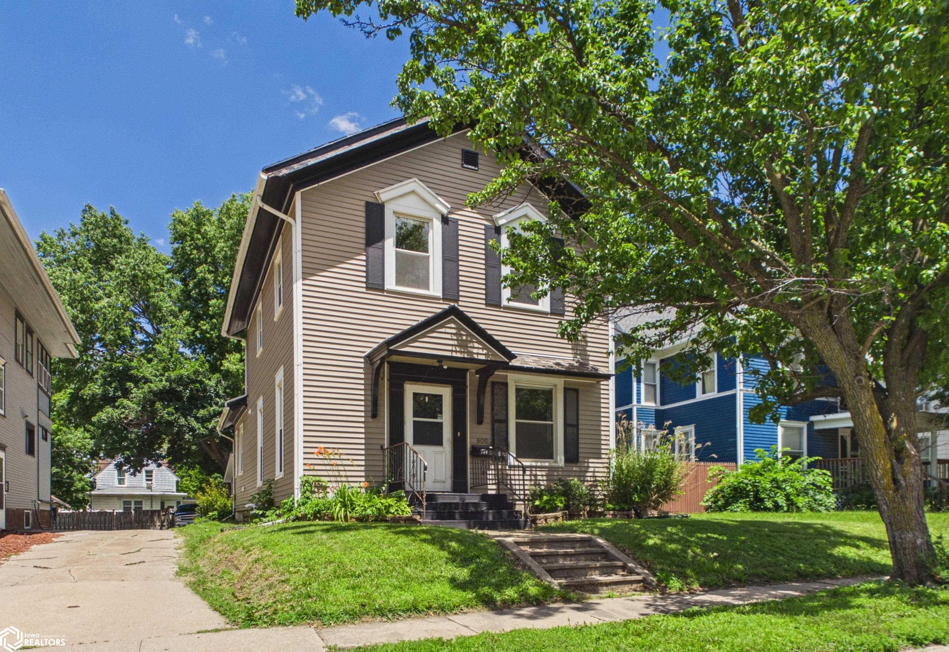 805 A Avenue E, Oskaloosa, IA 52577 photo 1 of 40
