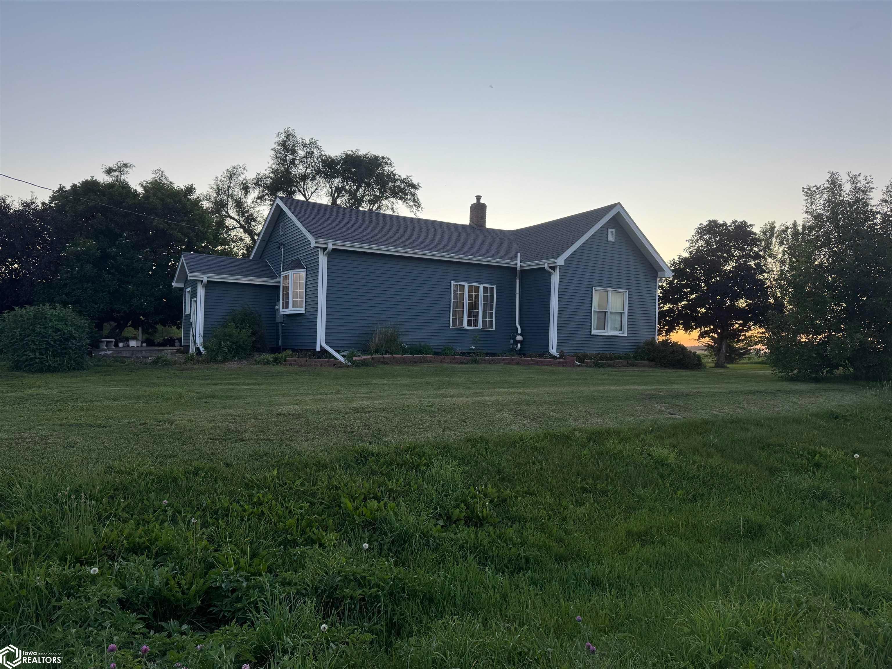 2537 Quail Avenue, Oskaloosa, IA 52577 photo 1 of 35