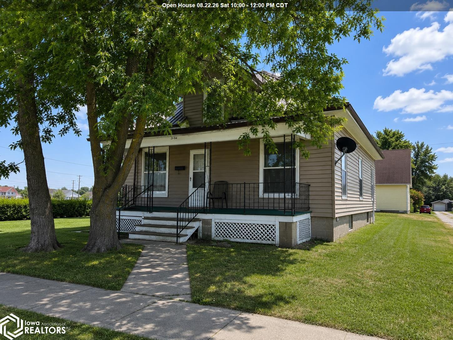 414 E Sheridan Avenue, Centerville, IA 52544 photo 1 of 22