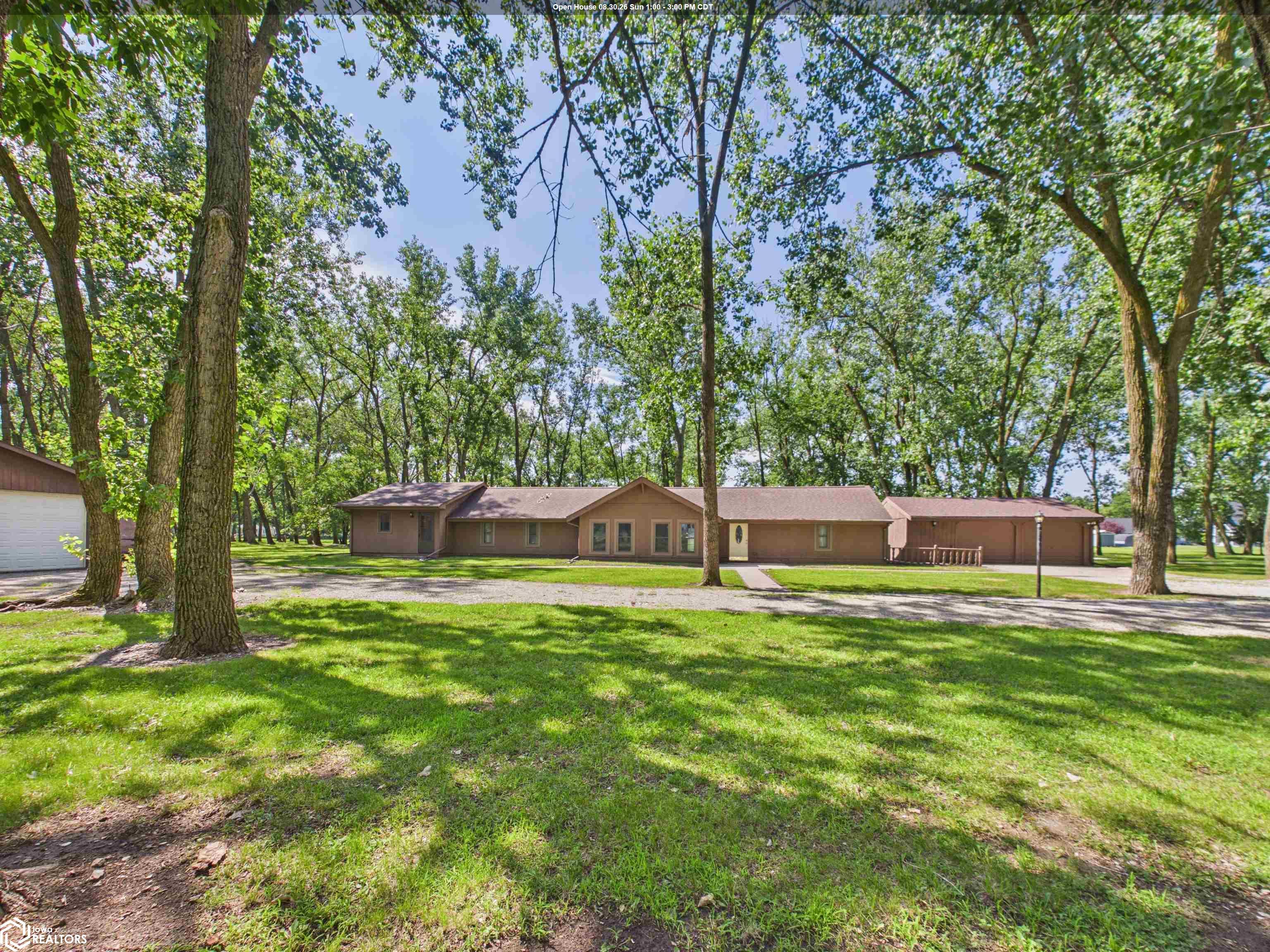11995 Rutledge Road, Ottumwa, IA 52501 photo 1 of 29