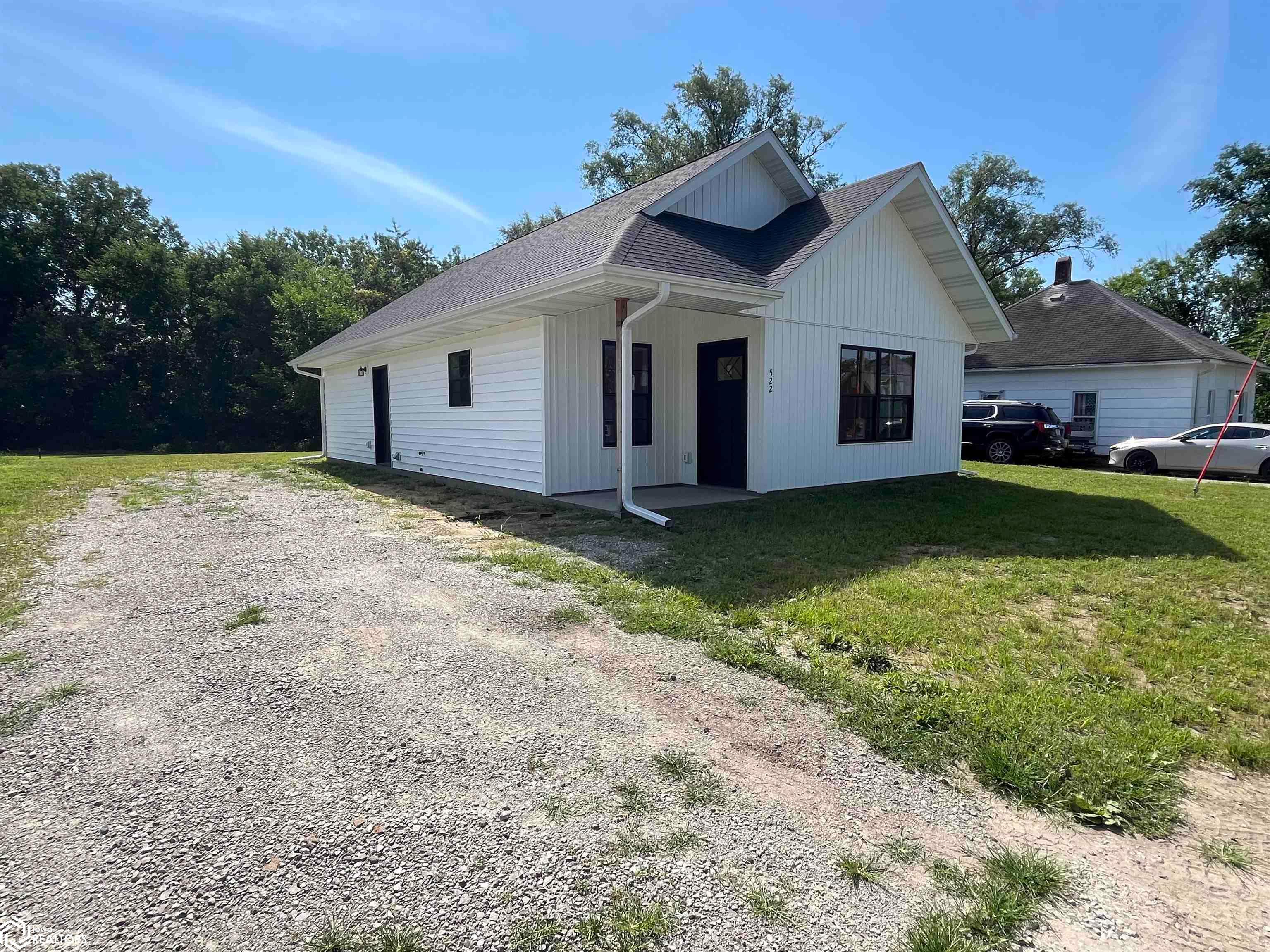 522 S 3rd Street, Albia, IA 52531 photo 1 of 24
