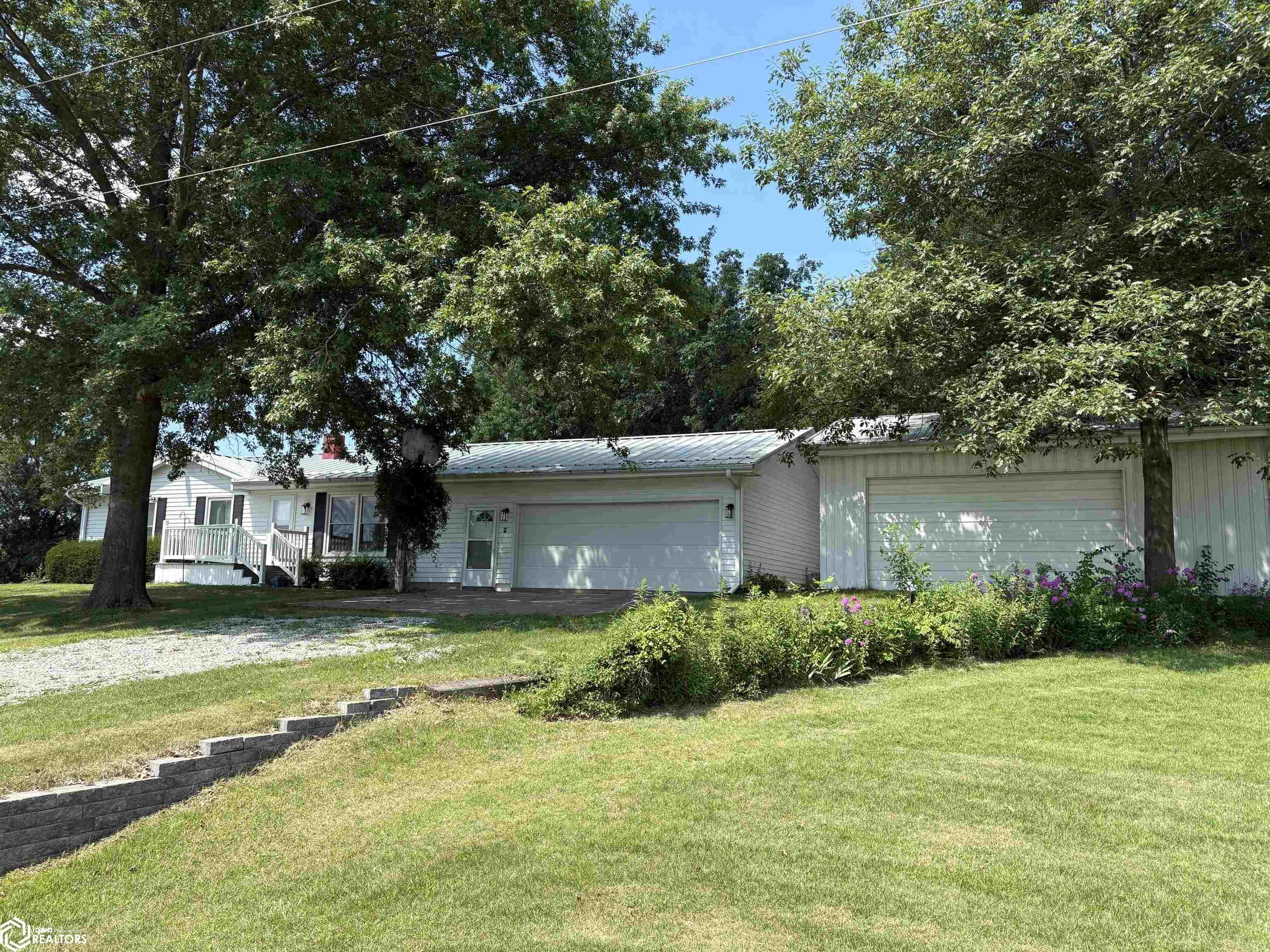 2378 Lilac Court, Fairfield, IA 52556 photo 1 of 30