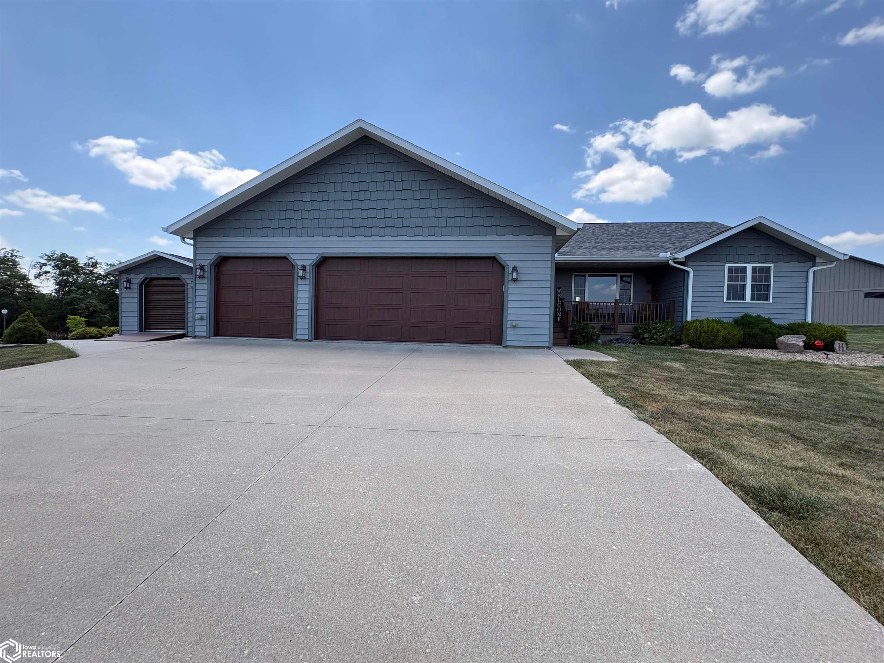 19940 Bella Vista Circle, Centerville, IA 52544 photo 1 of 82