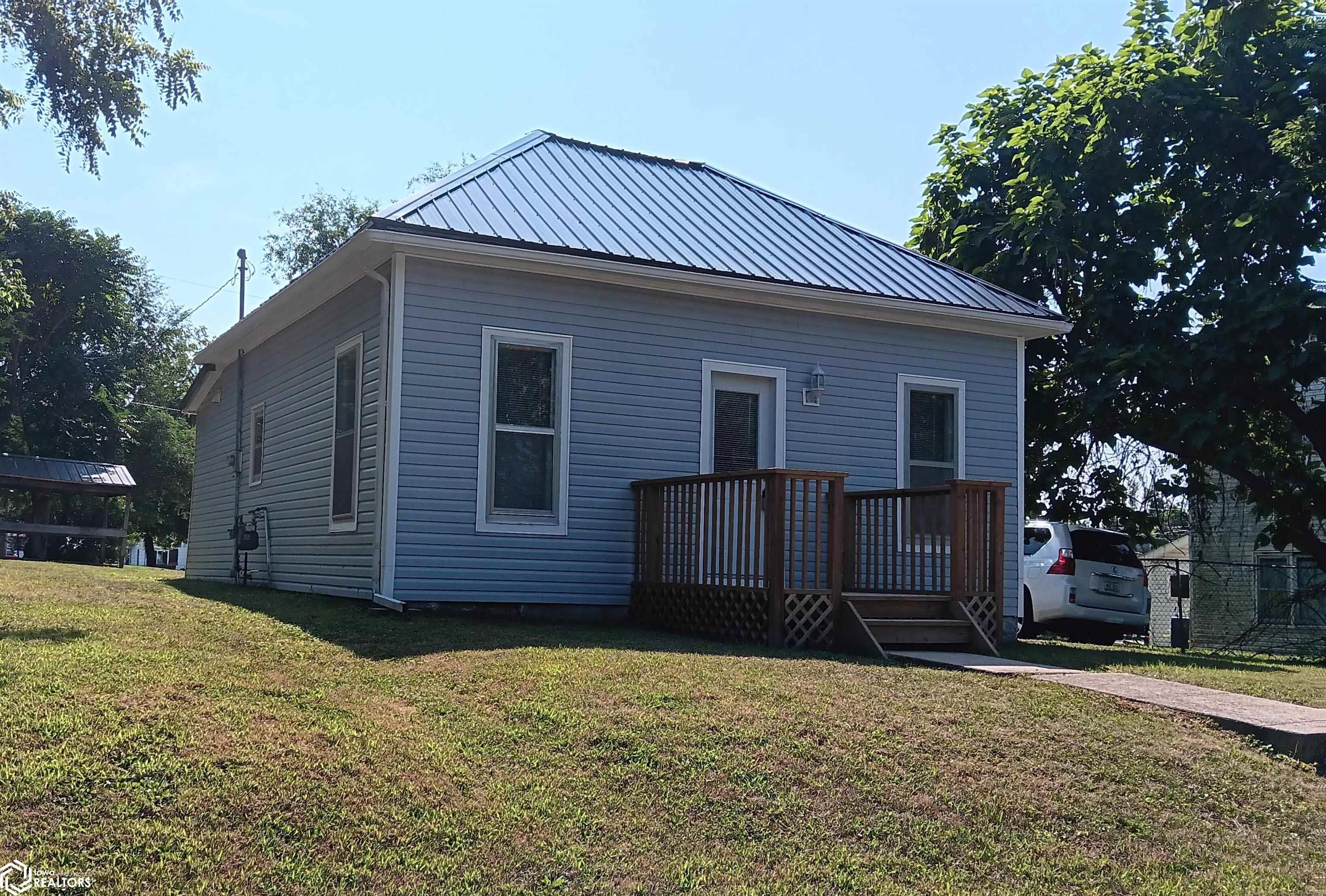 508 S Tacoma Avenue, Ottumwa, IA 52501 photo 1 of 38