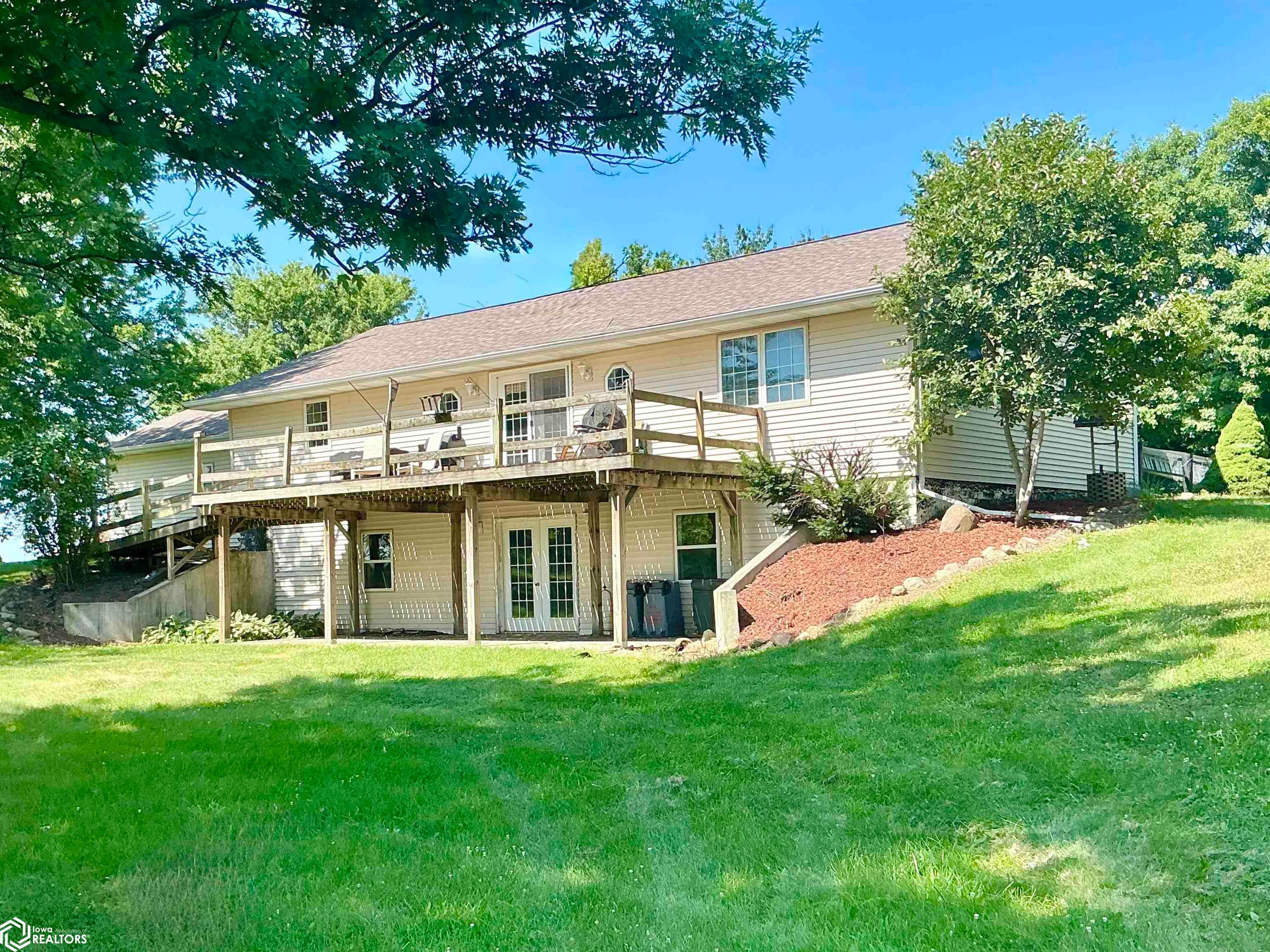 6947 205th Trail, Albia, IA 52531 photo 1 of 46