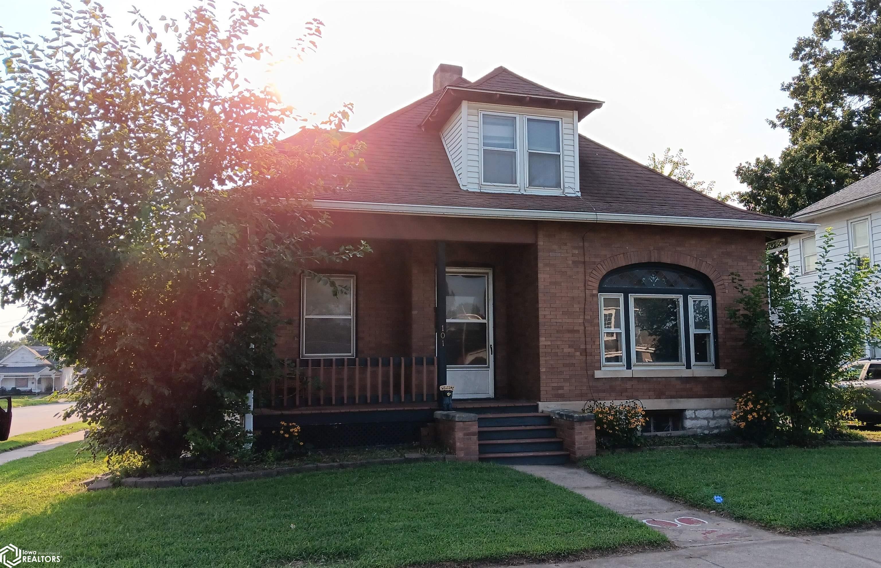 101 N Sheridan Avenue, Ottumwa, IA 52501 photo 1 of 34