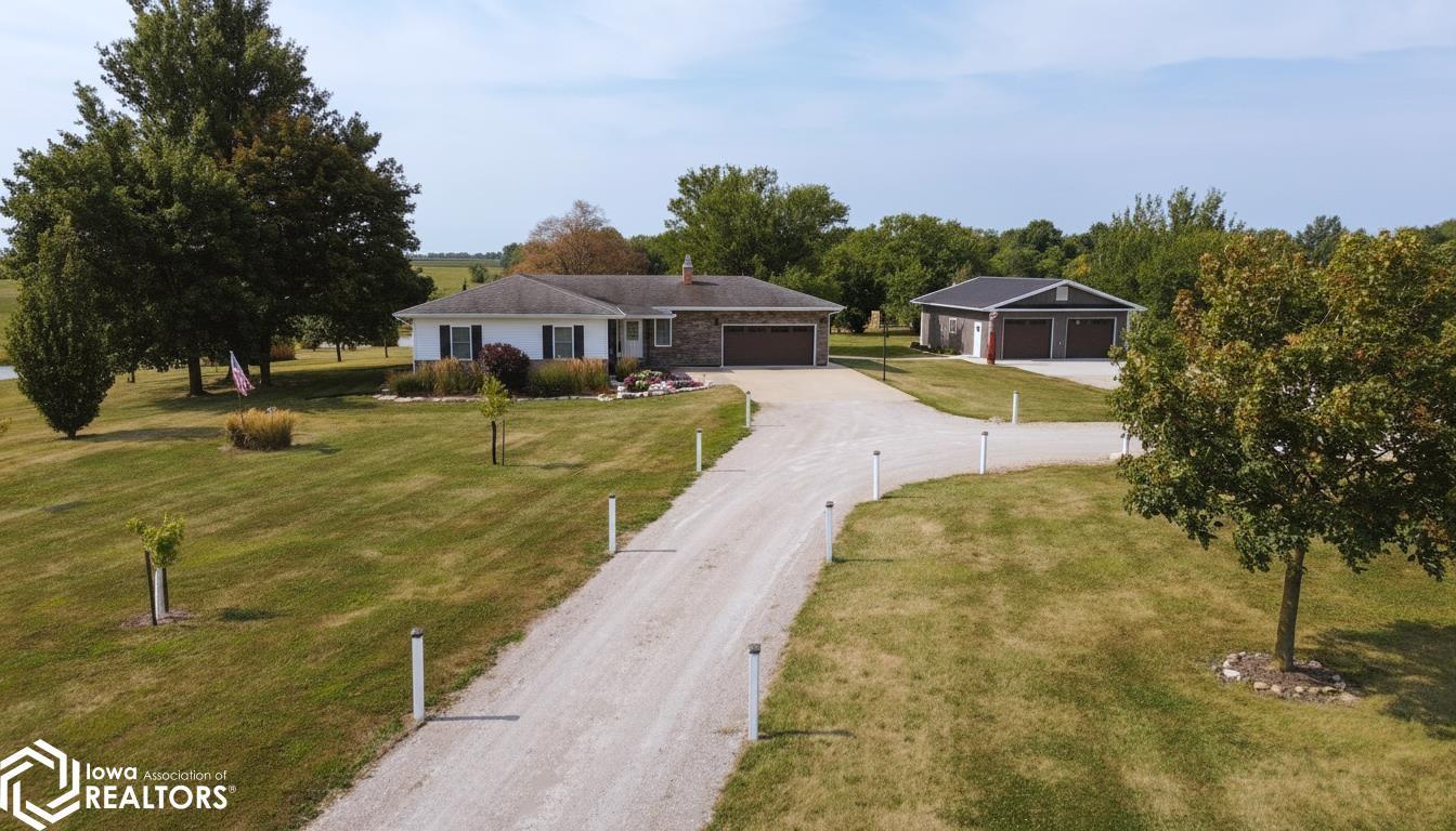 21177 Mallard Avenue, Bloomfield, IA 52537 photo 1 of 39