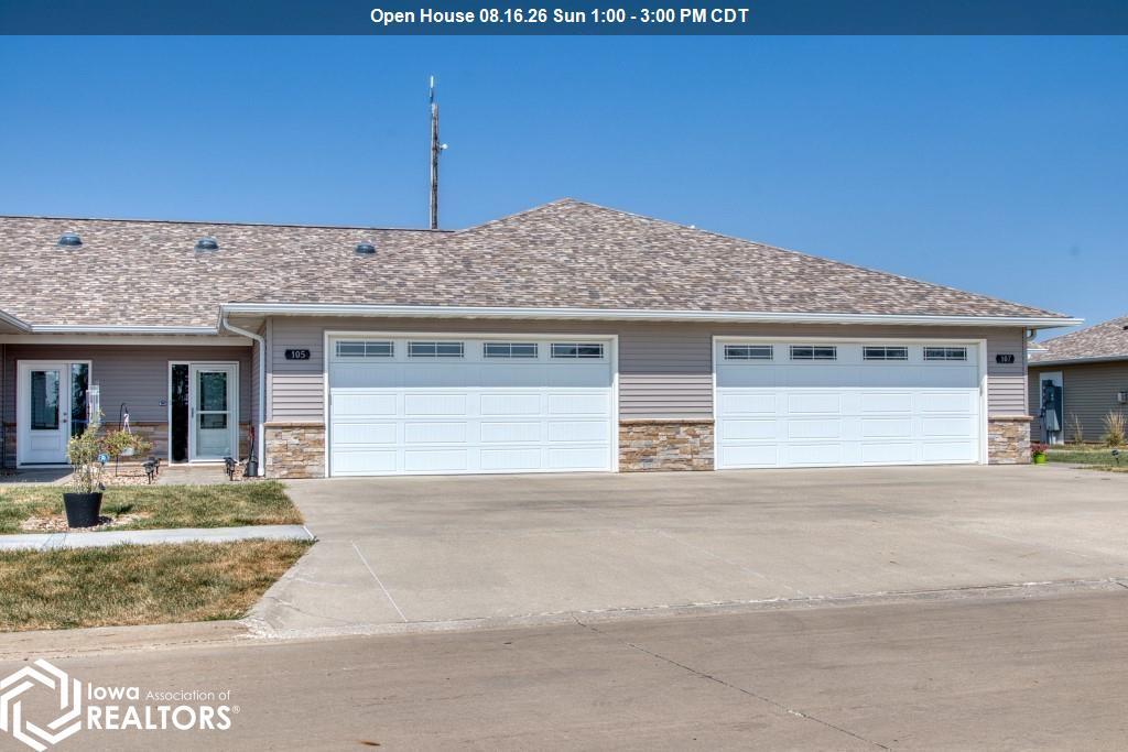 105 E Lincoln Avenue, Fairfield, IA 52556 photo 1 of 23