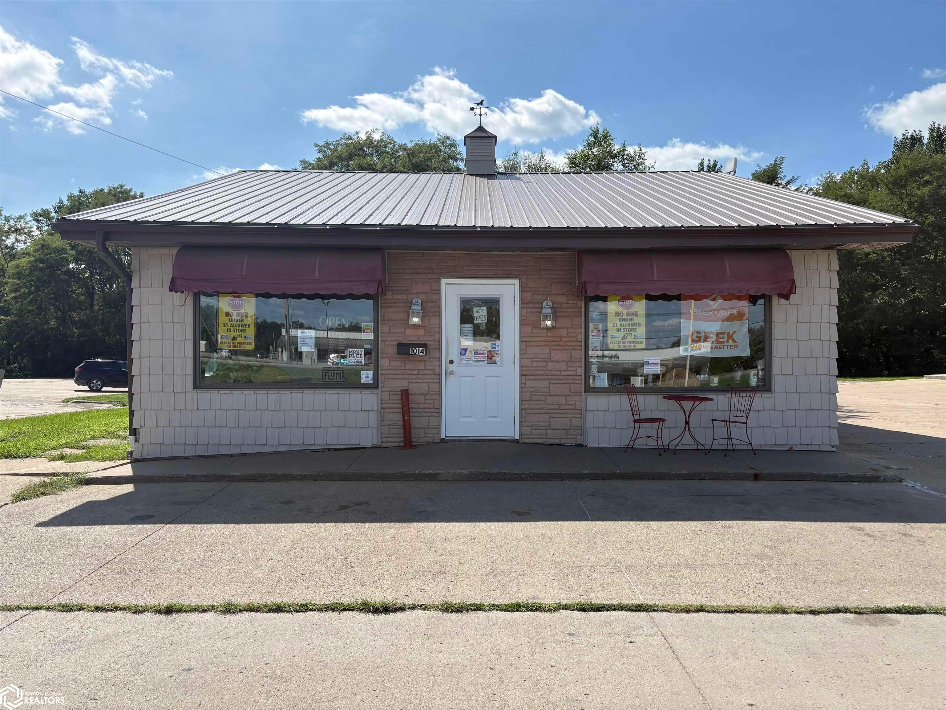 1014 N 18Th Street, Centerville, IA 52544 photo 1 of 24
