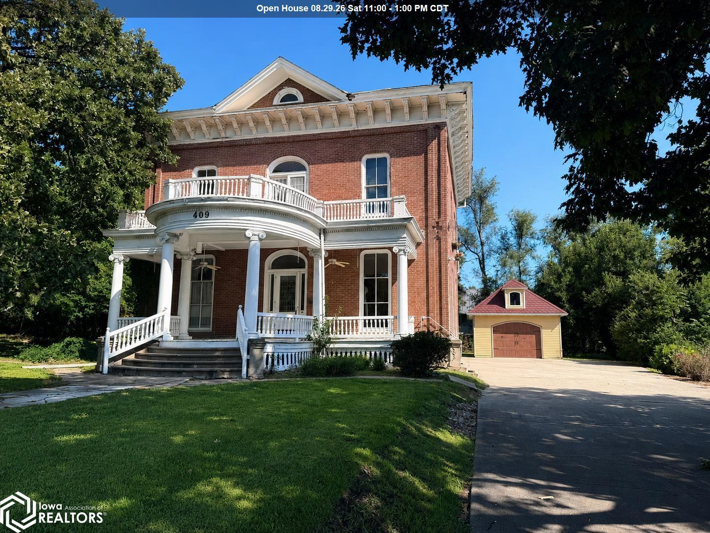 409 E Washington Street, Centerville, IA 52544 photo 1 of 47