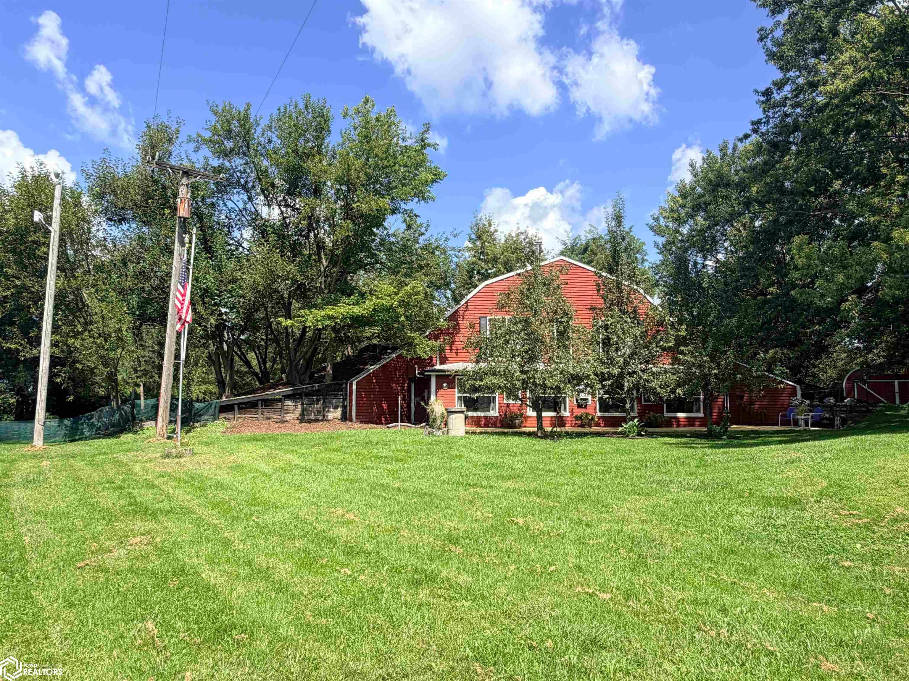 2123 241St Street, Fairfield, IA 52556 photo 1 of 60