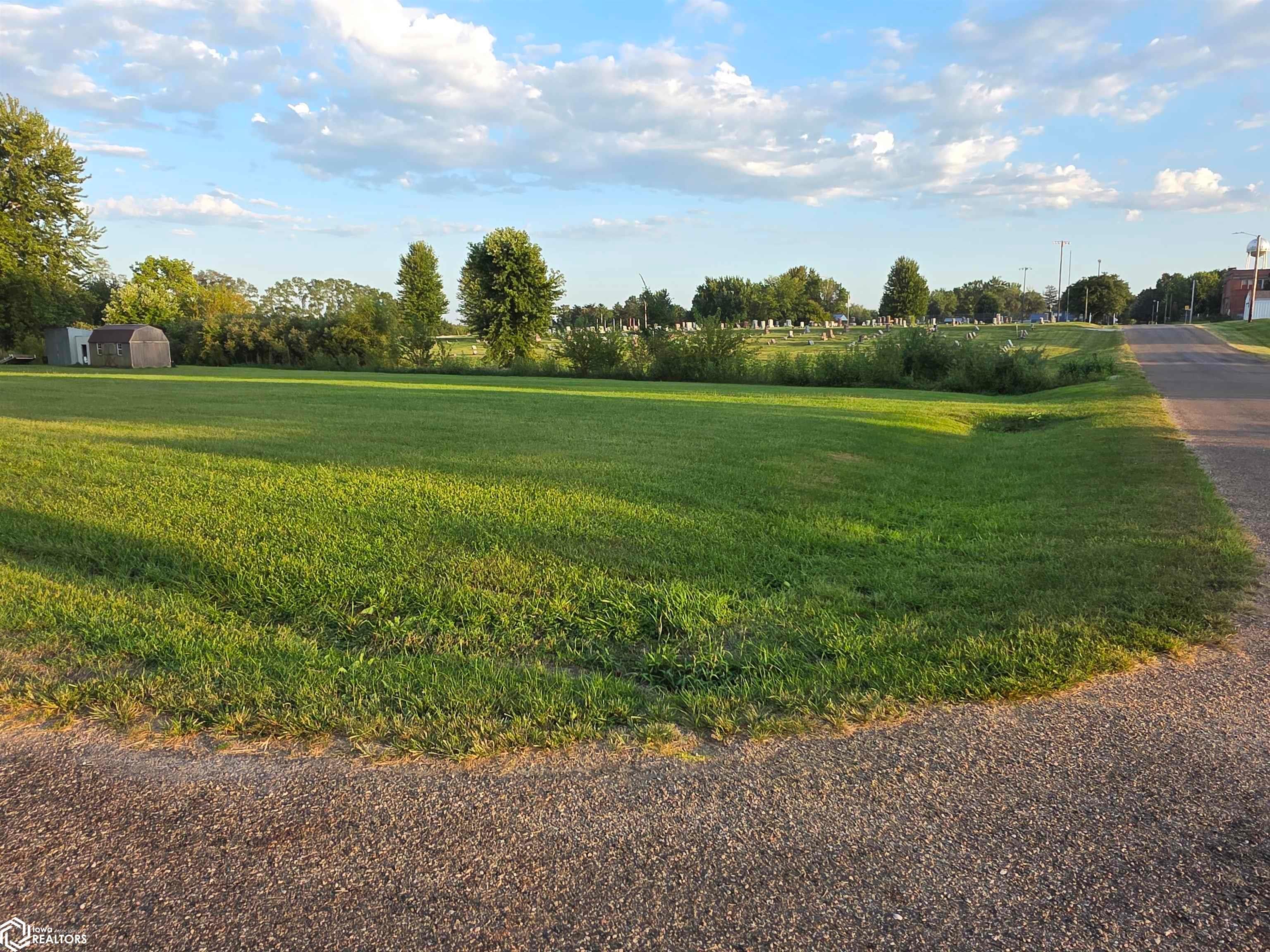 Washington Street, Batavia, IA 52533 photo 1 of 5