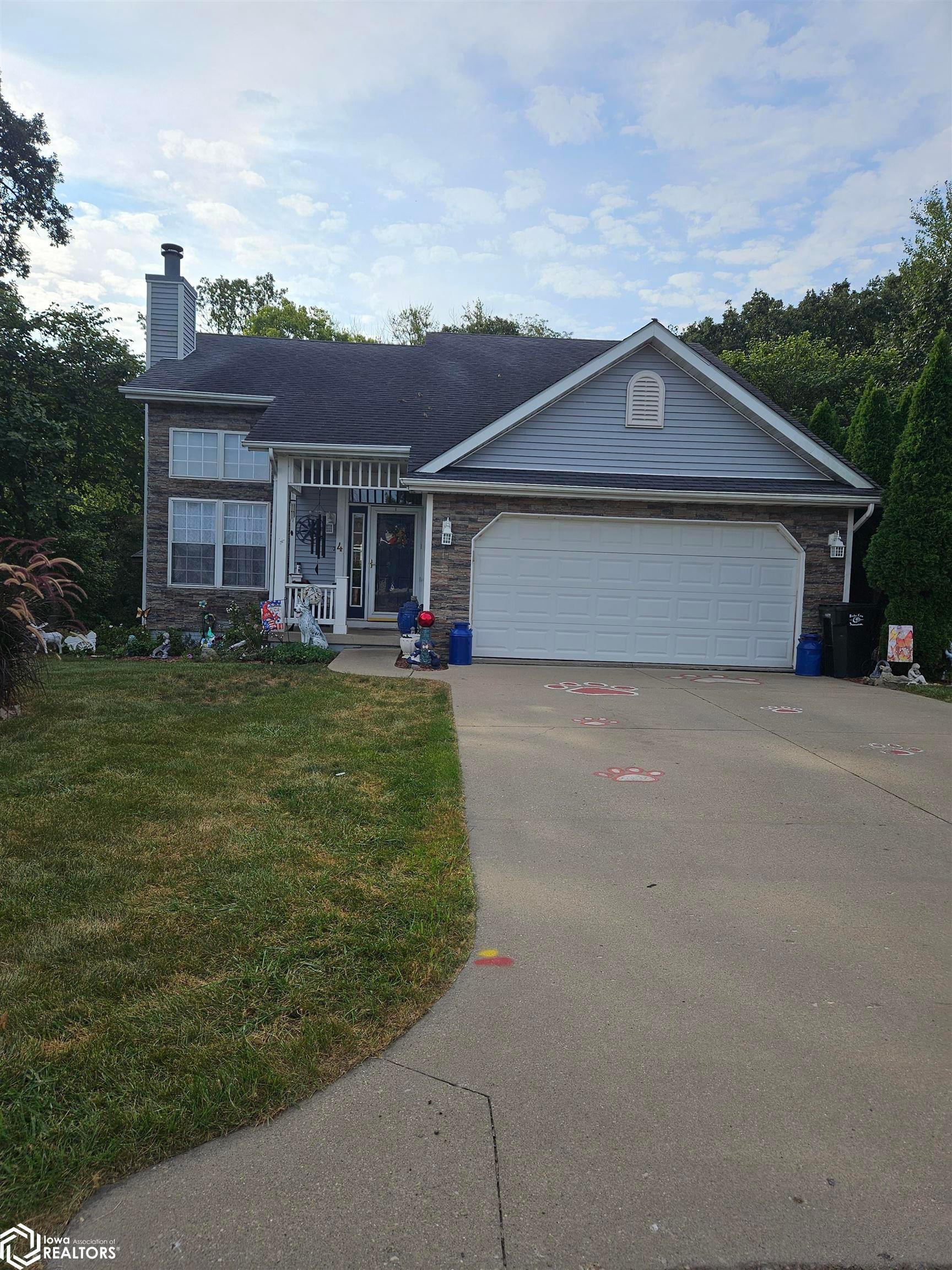 4 Cambridge Court, Ottumwa, IA 52501 photo 1 of 45