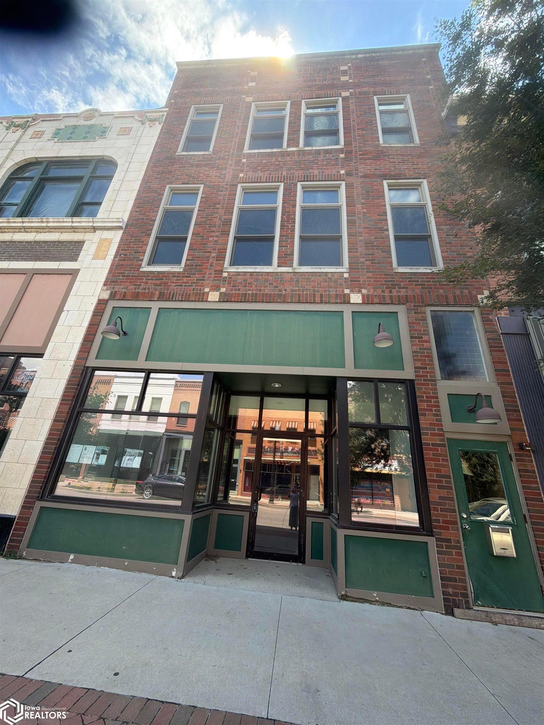 314 E Main Street, Ottumwa, IA 52501 photo 1 of 1