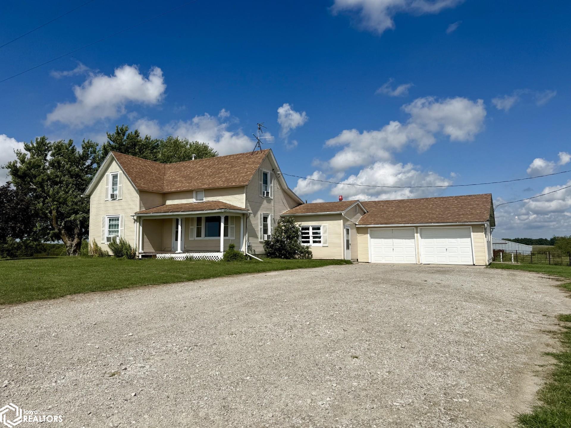 28634 195th Street, Bloomfield, IA 52537 photo 1 of 17
