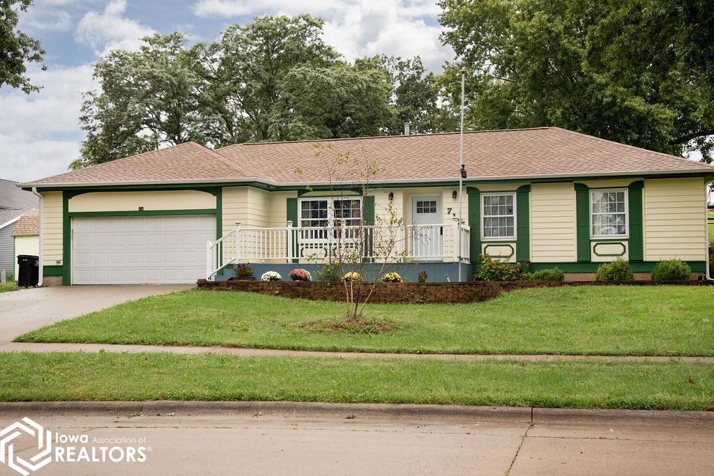 717 N Foster, Ottumwa, IA 52501 photo 1 of 54