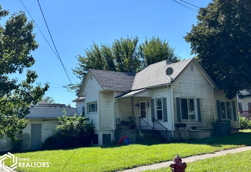 300 W Kirkwood Avenue, Fairfield, IA 52556 photo 1 of 26
