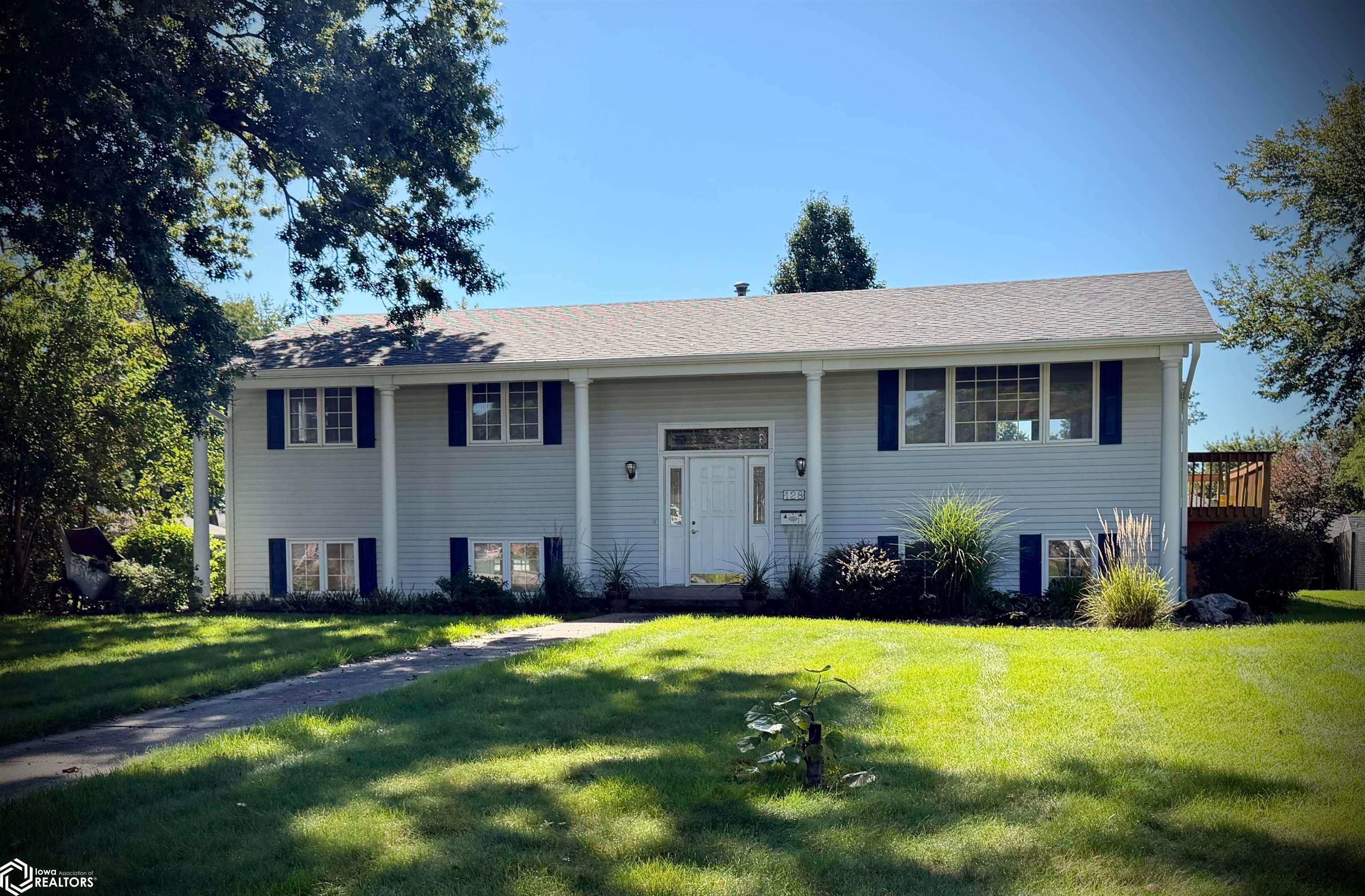 128 Deppe Lane, Ottumwa, IA 52501 photo 1 of 55