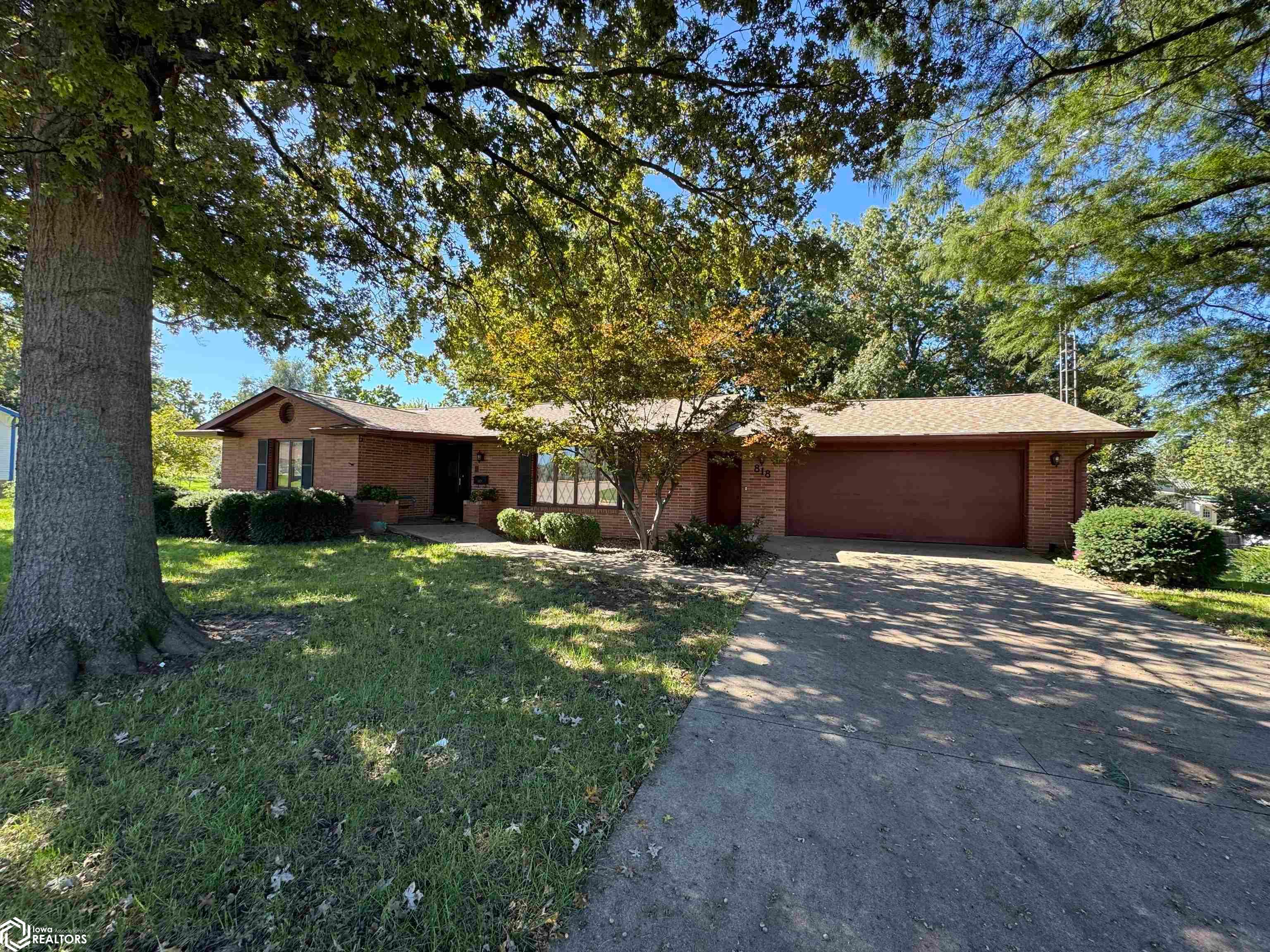 818 S 17Th Street, Centerville, IA 52544 photo 1 of 89