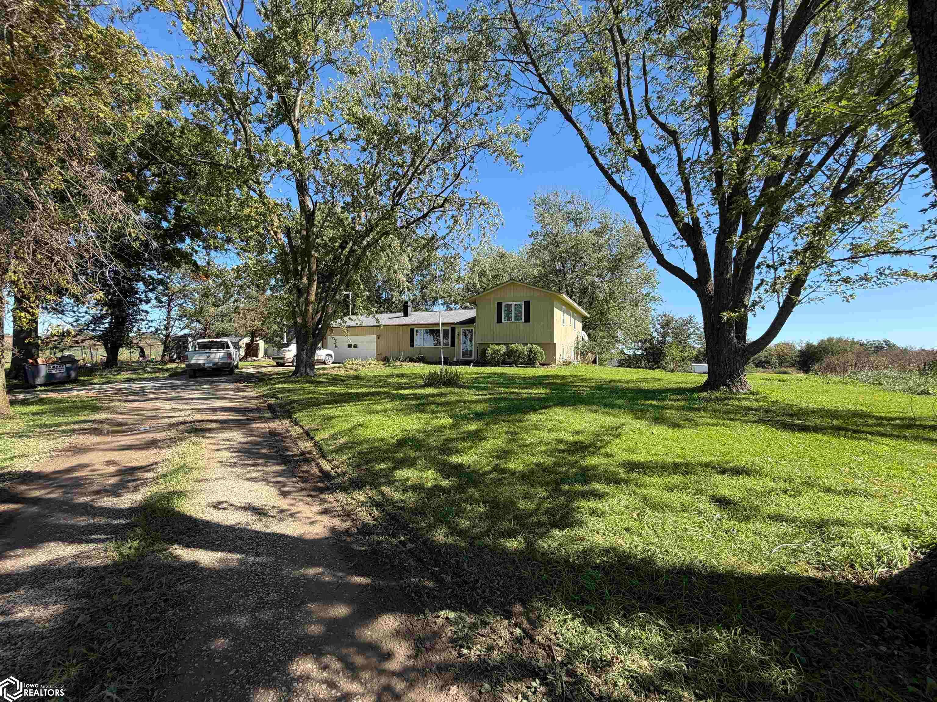 10181 180th Avenue, Ottumwa, IA 52501 photo 1 of 39