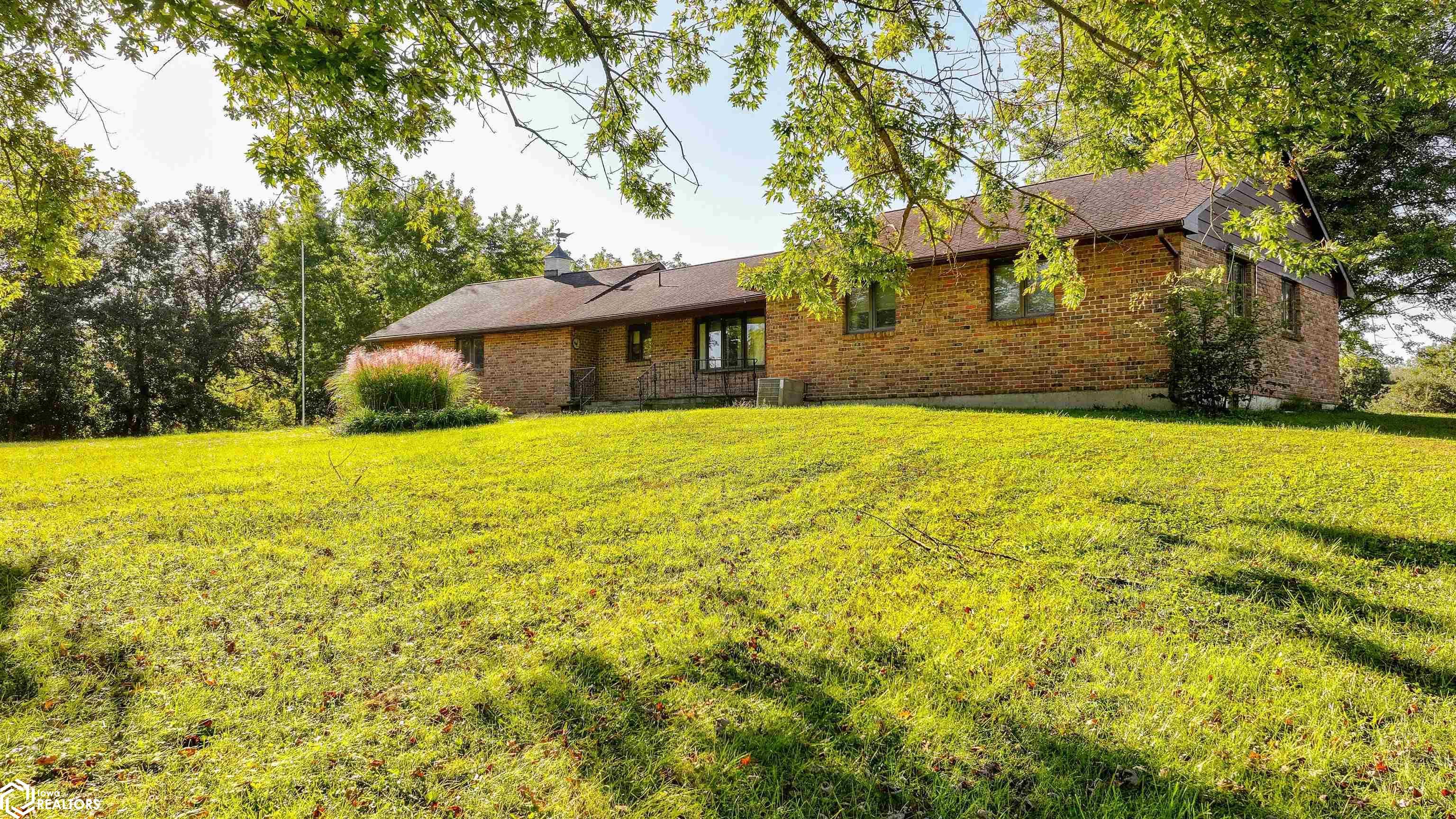 13464 65th Street, Ottumwa, IA 52501 photo 1 of 45