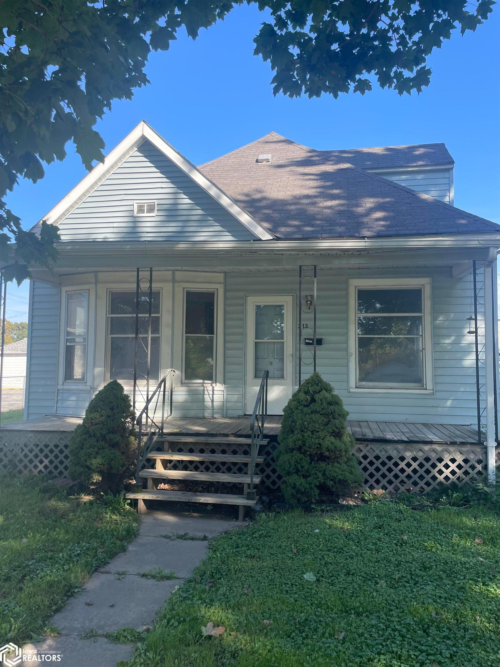 313 W Finley Avenue, Ottumwa, IA 52501 photo 1 of 5