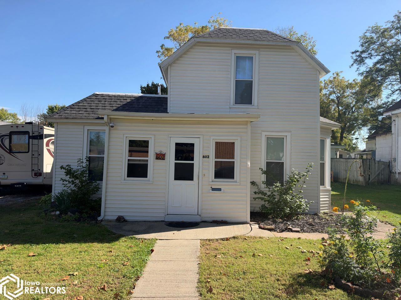 602 N A Street, Oskaloosa, IA 52577 photo 1 of 31