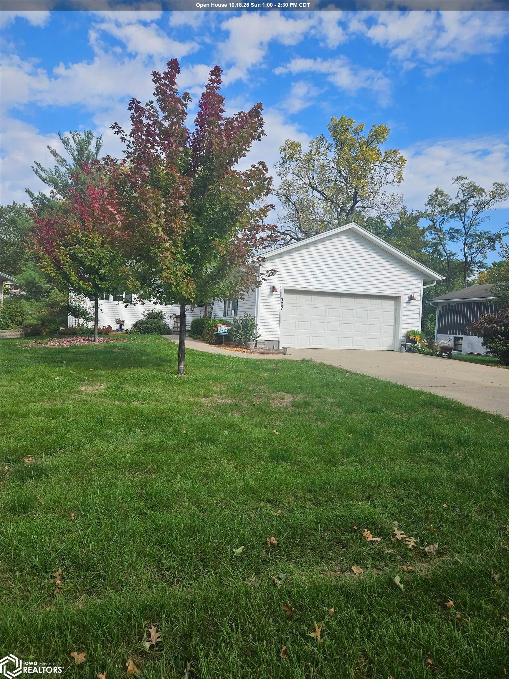 127 Deppe Lane, Ottumwa, IA 52501 photo 1 of 23