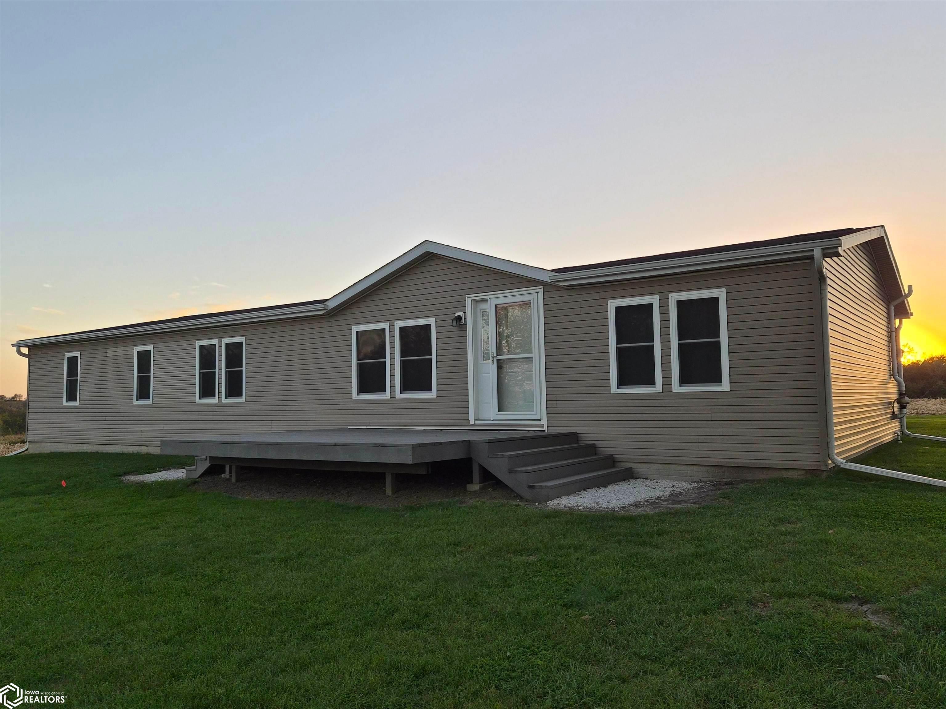 2943 Merino Avenue, Oskaloosa, IA 52577 photo 1 of 64