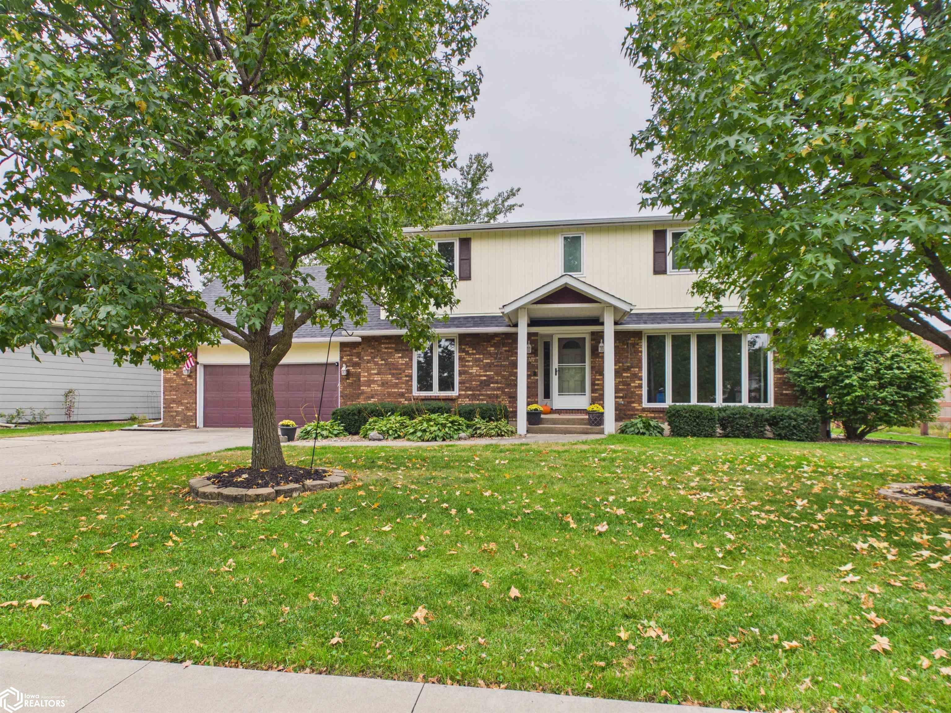10 Eleaner Drive, Ottumwa, IA 52501 photo 1 of 55