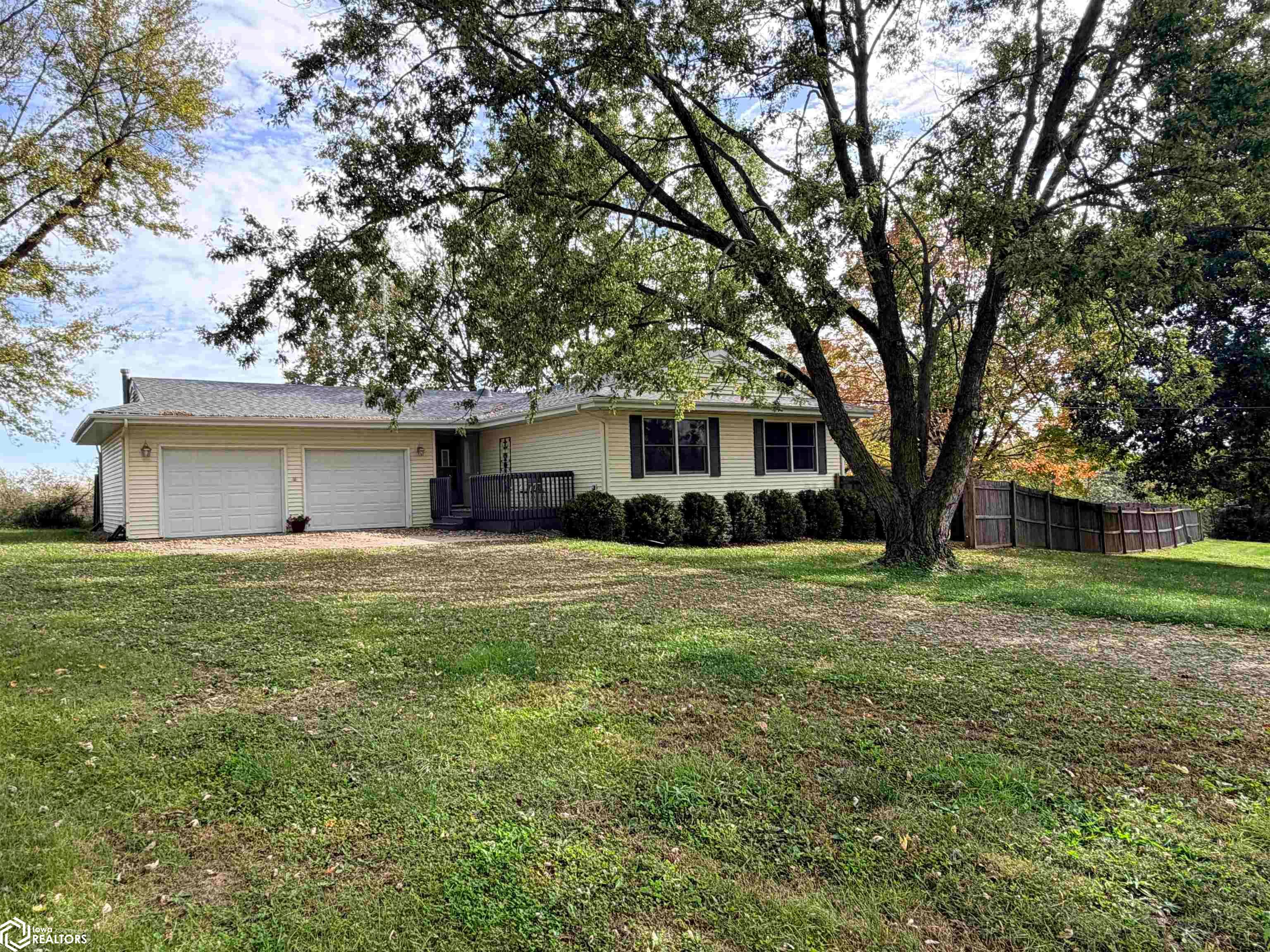 2387 Lilac Court, Fairfield, IA 52556 photo 1 of 43